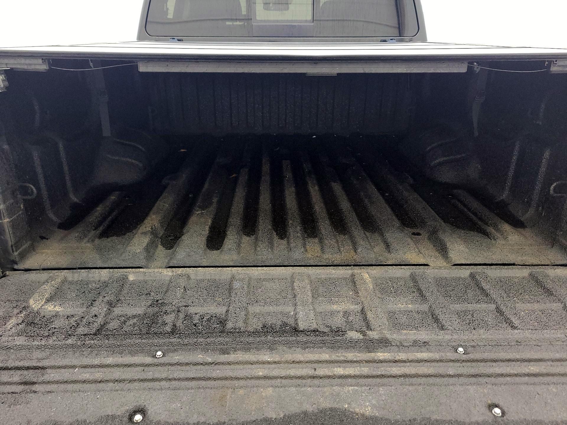 Thumbnail: 2017 Nissan Titan - 20