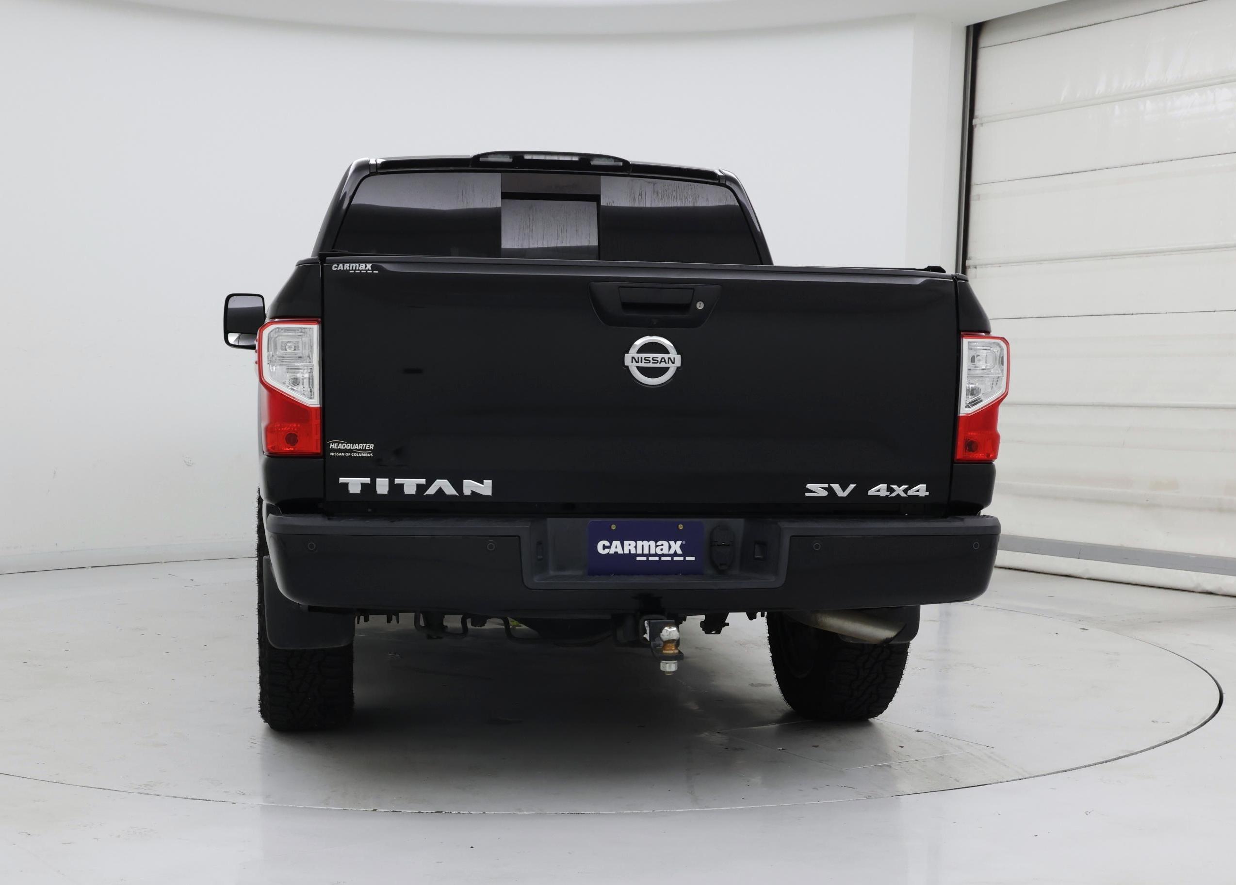 Thumbnail: 2017 Nissan Titan - 6