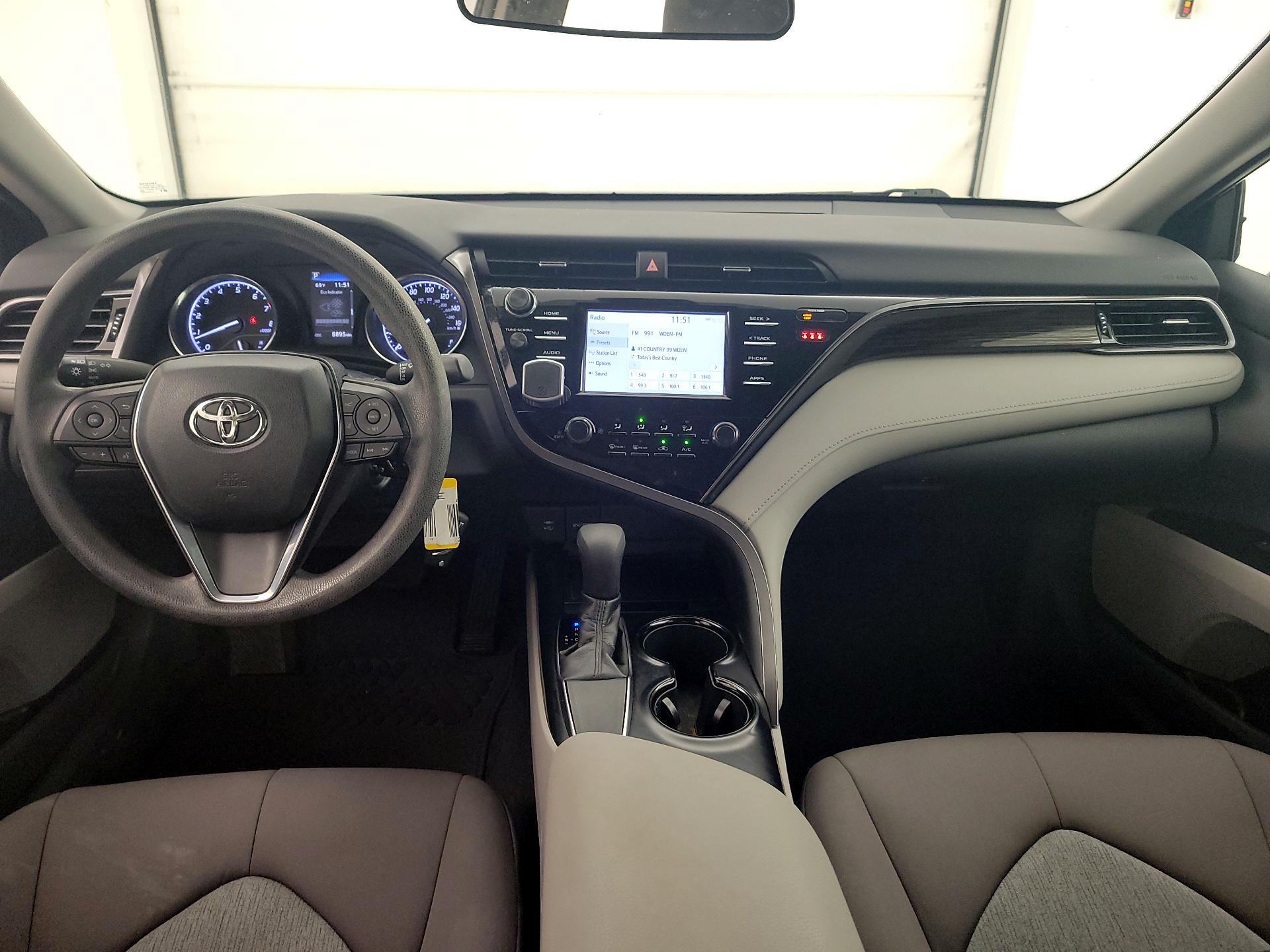 Thumbnail: 2019 Toyota Camry - 9