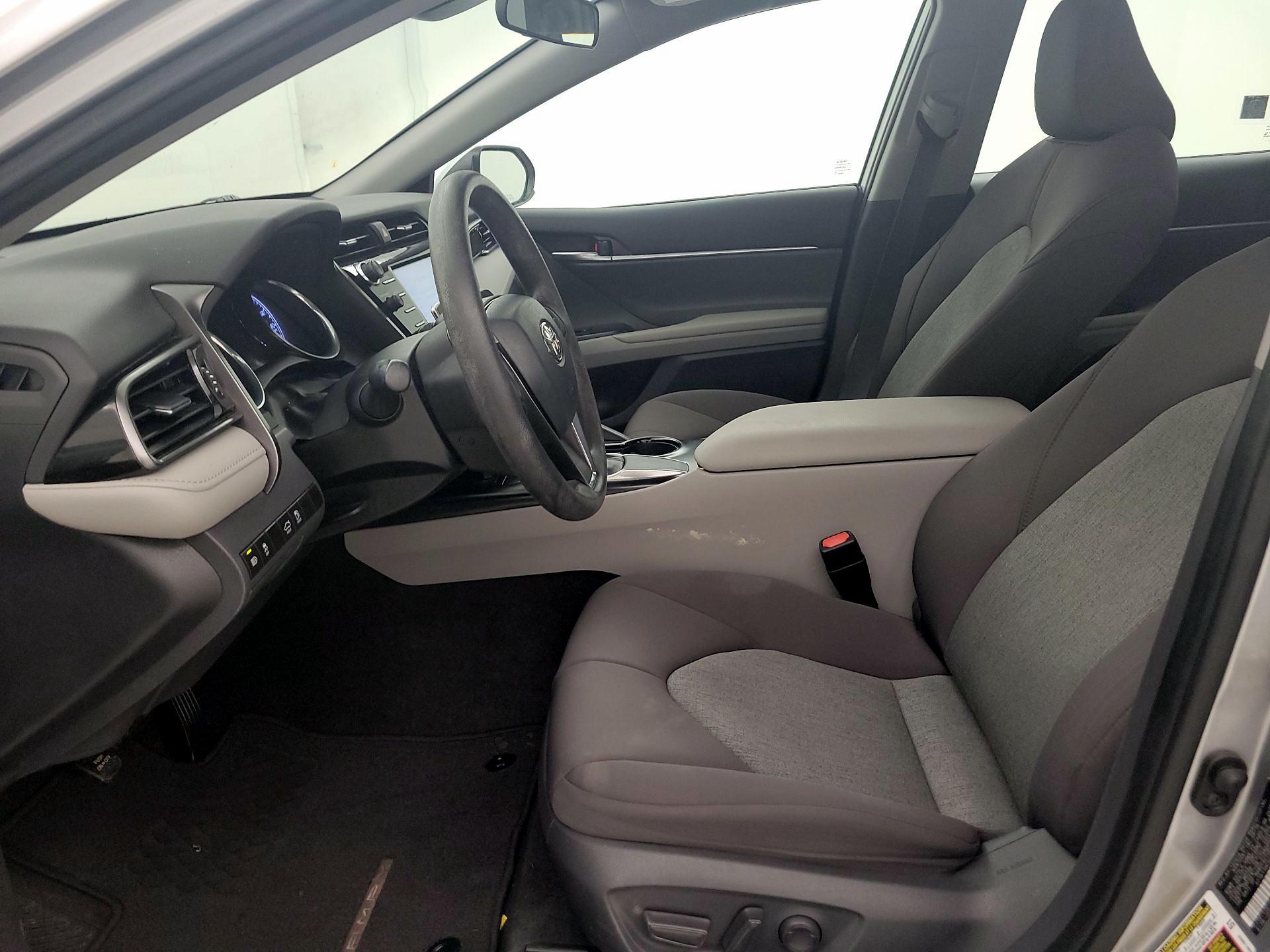 Thumbnail: 2019 Toyota Camry - 11