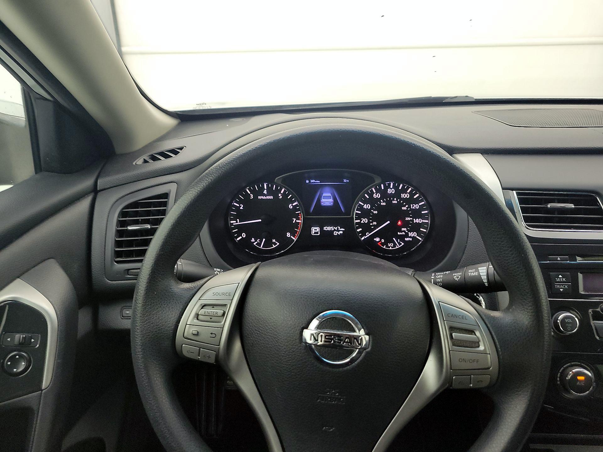 Thumbnail: 2014 Nissan Altima - 10