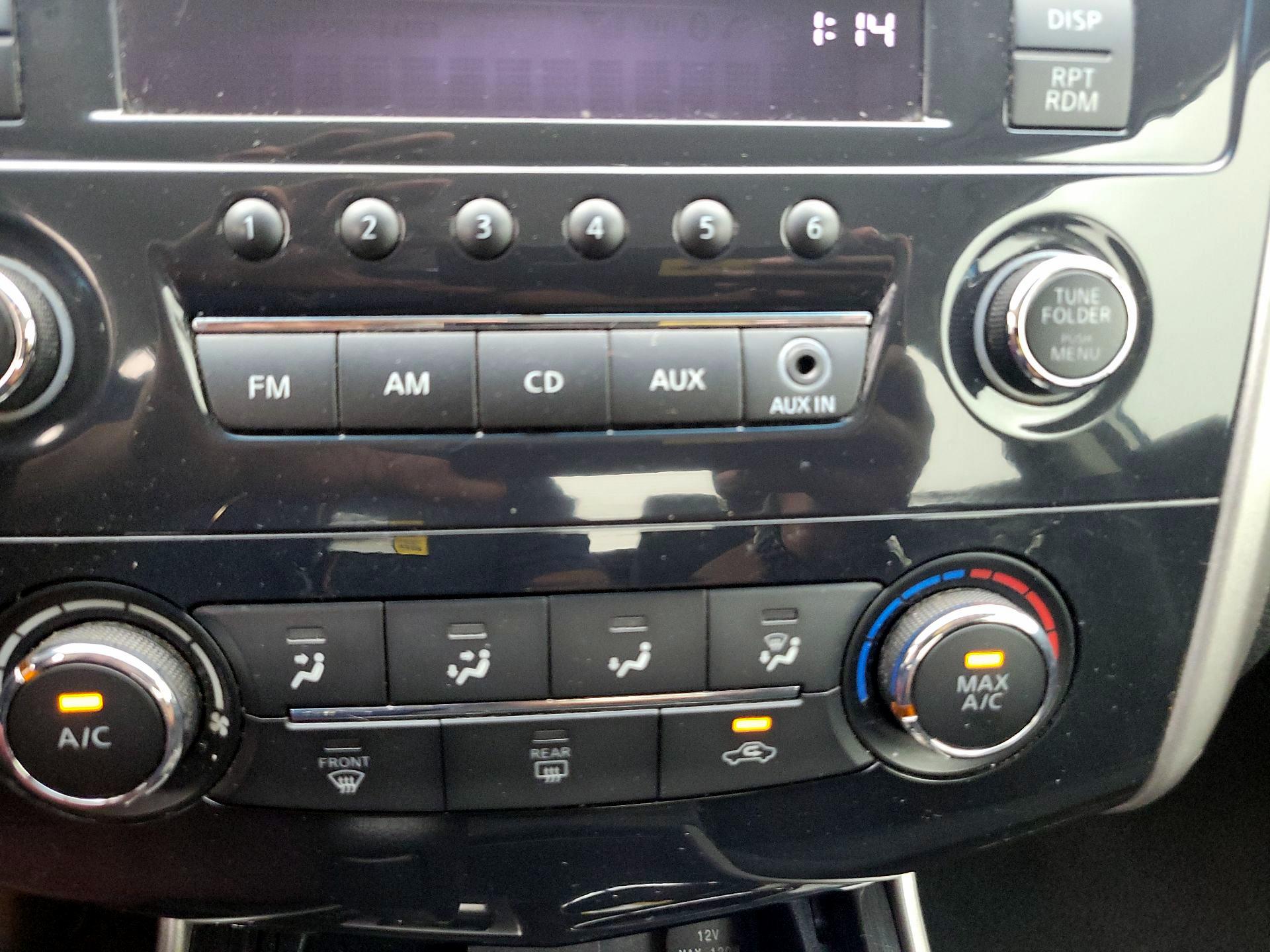 Thumbnail: 2014 Nissan Altima - 17