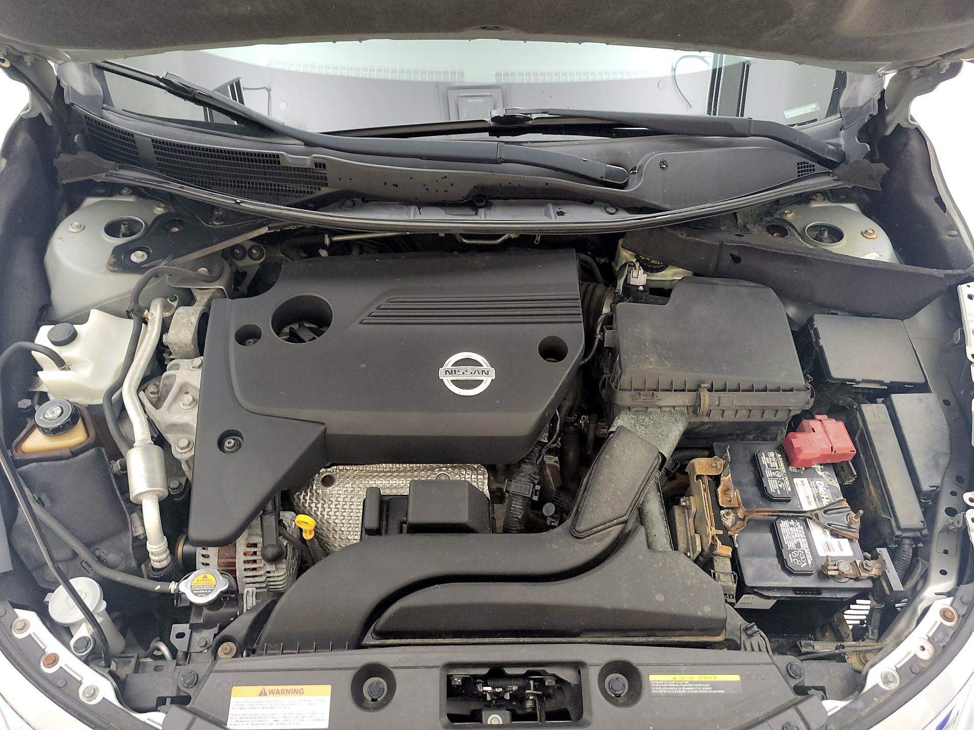 Thumbnail: 2014 Nissan Altima - 20