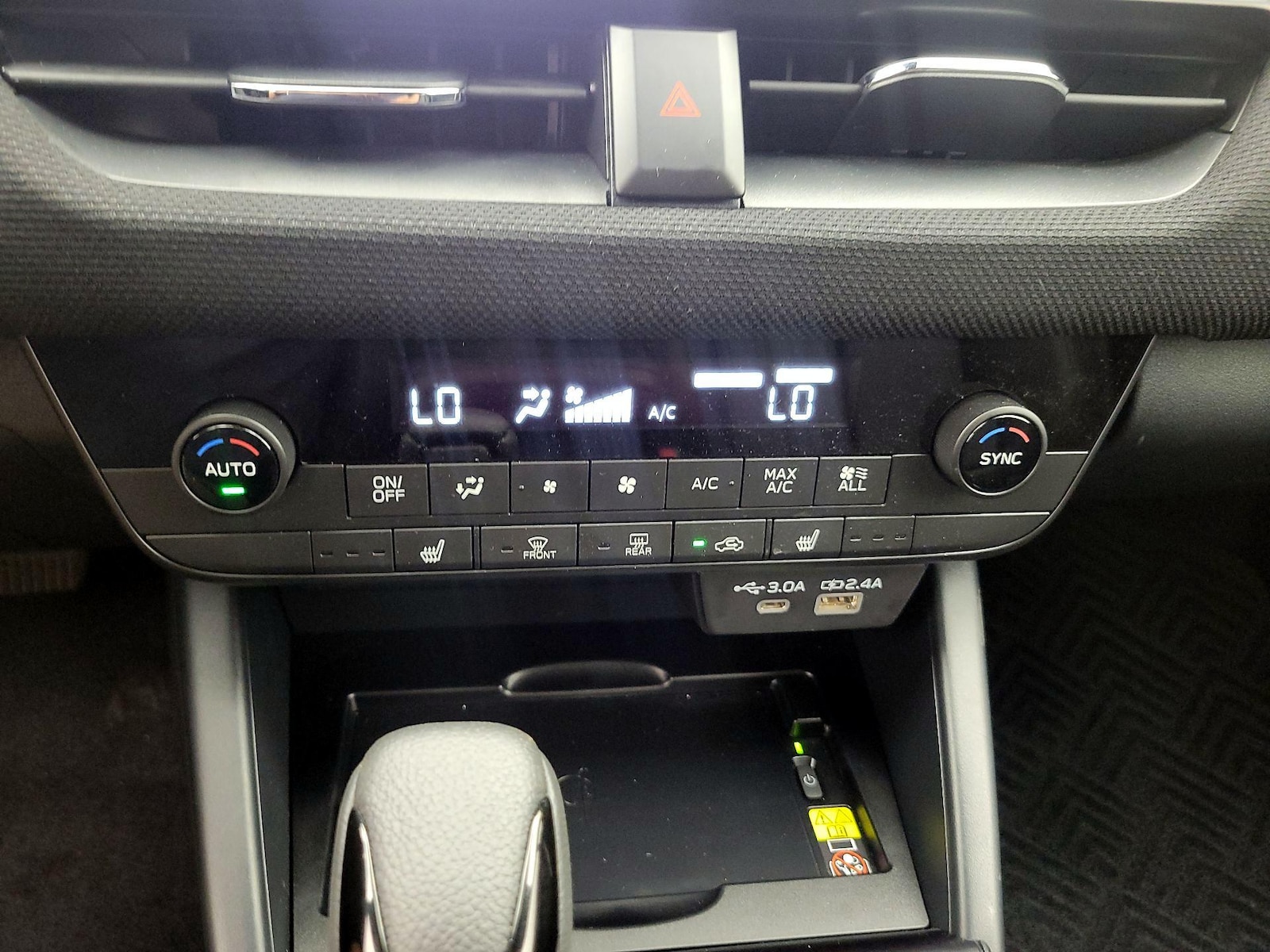 2026 Subaru Outback Limited - Photo 18