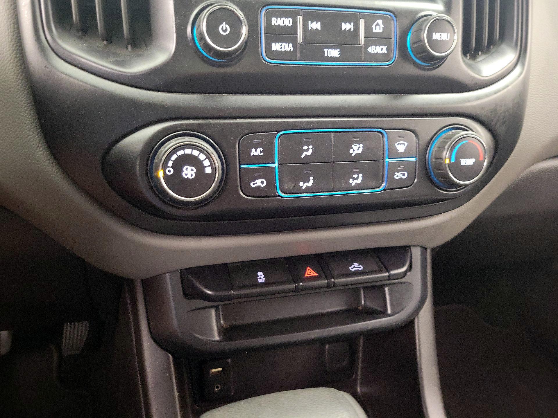 Thumbnail: 2015 Chevrolet Colorado - 16