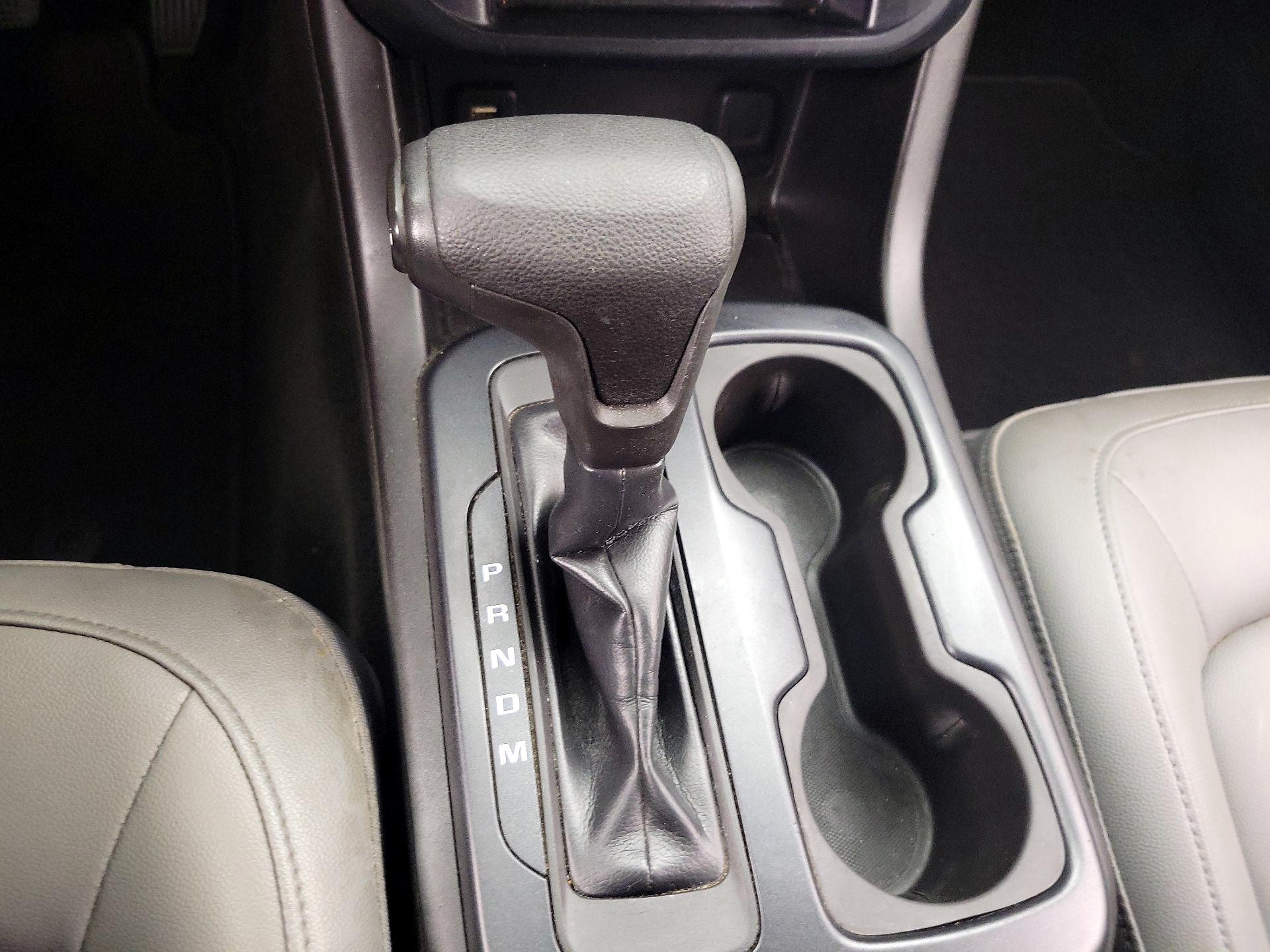 Thumbnail: 2015 Chevrolet Colorado - 17