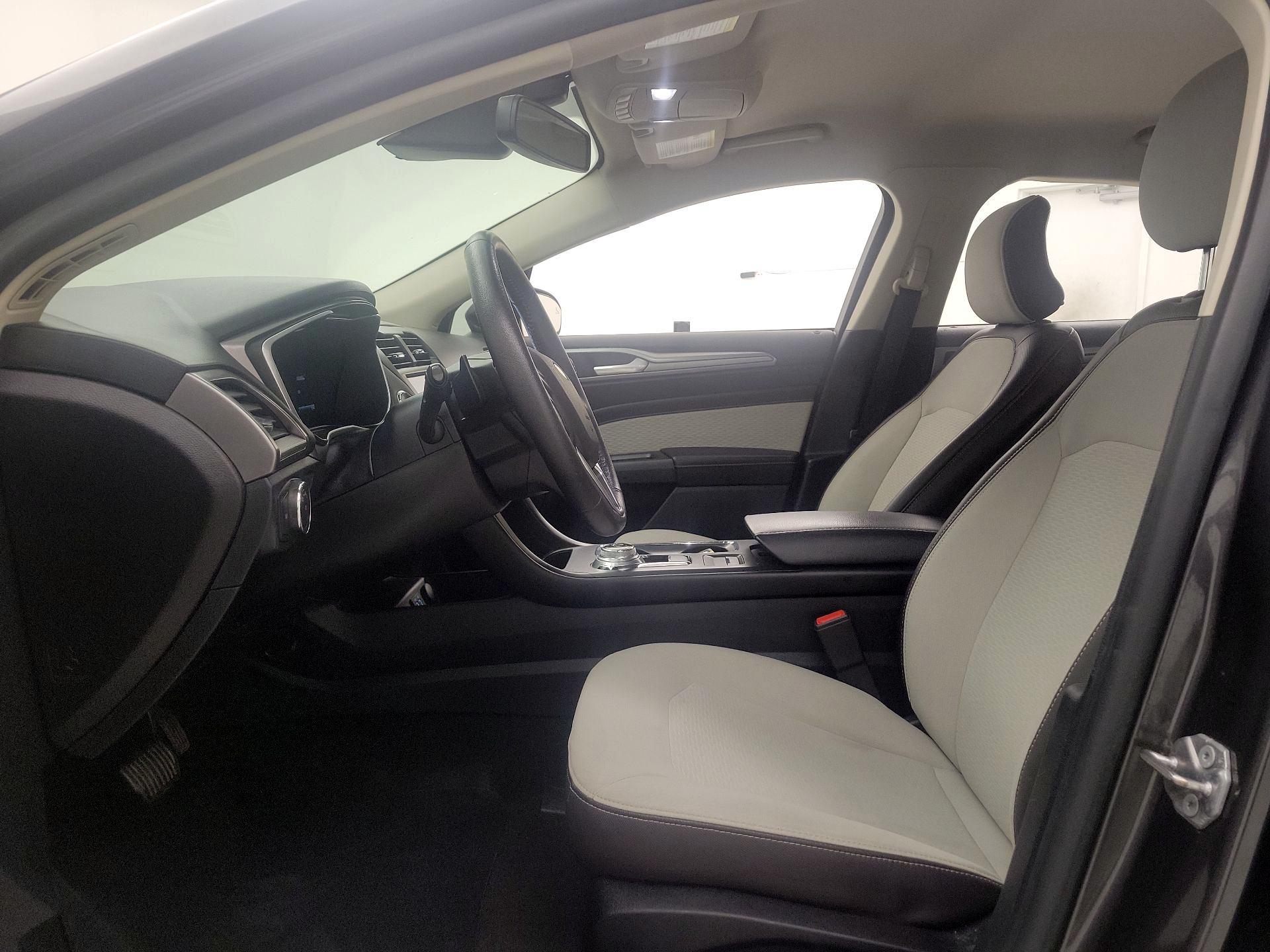 Thumbnail: 2019 Ford Fusion - 11