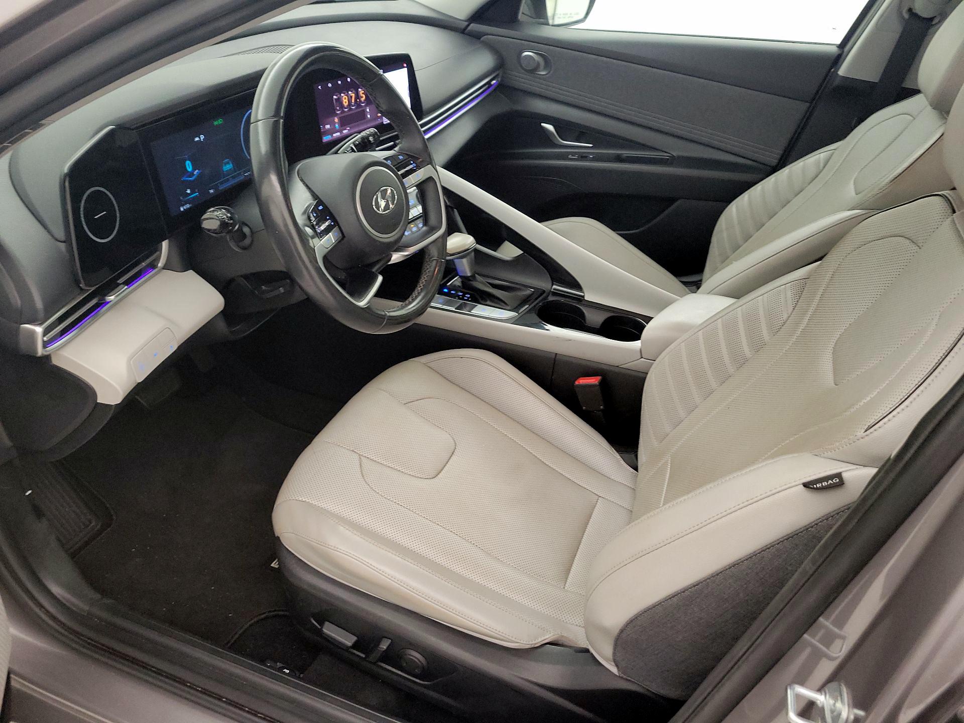 Thumbnail: 2021 Hyundai Elantra - 11