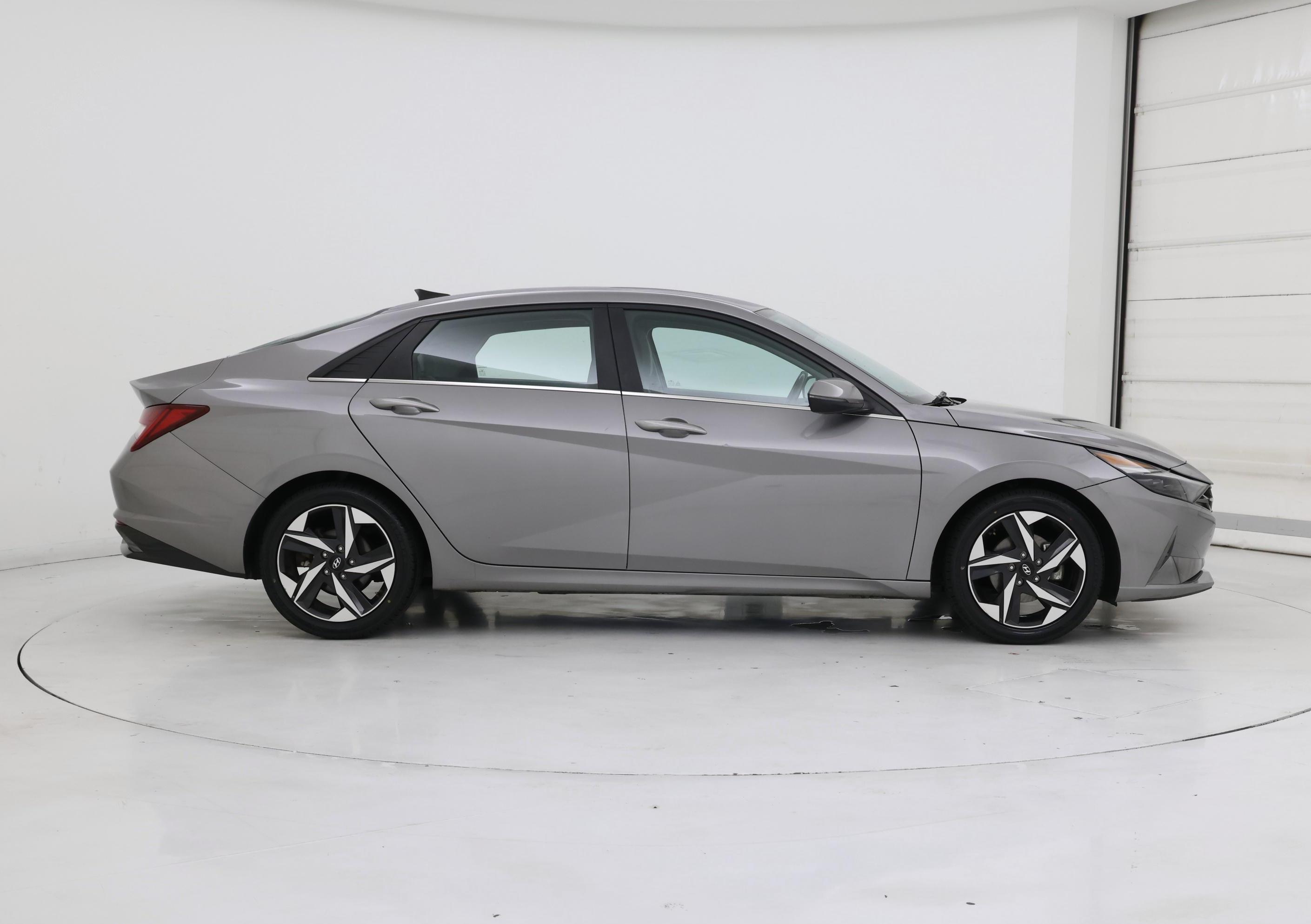 Thumbnail: 2021 Hyundai Elantra - 7