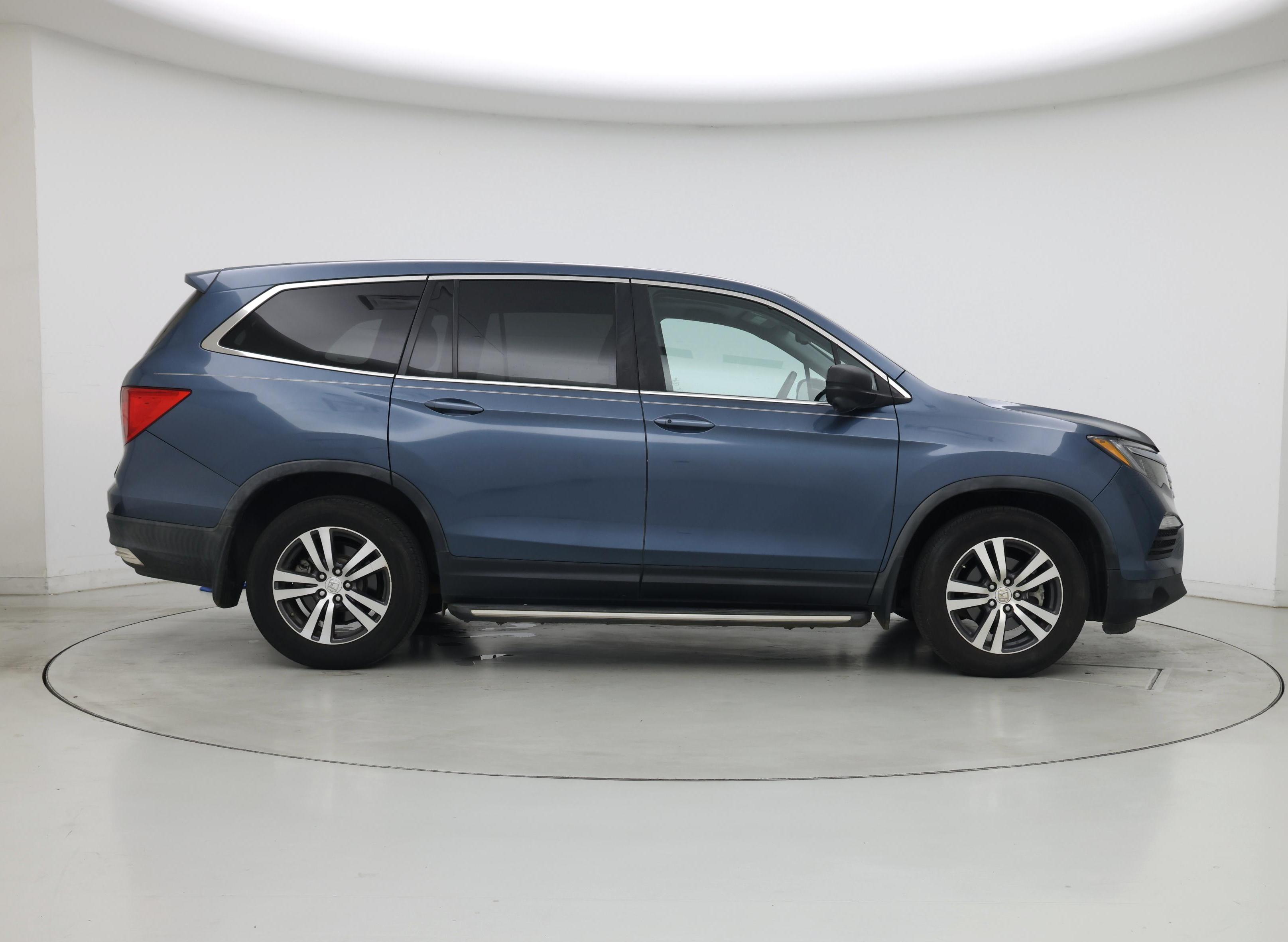 Thumbnail: 2018 Honda Pilot - 7