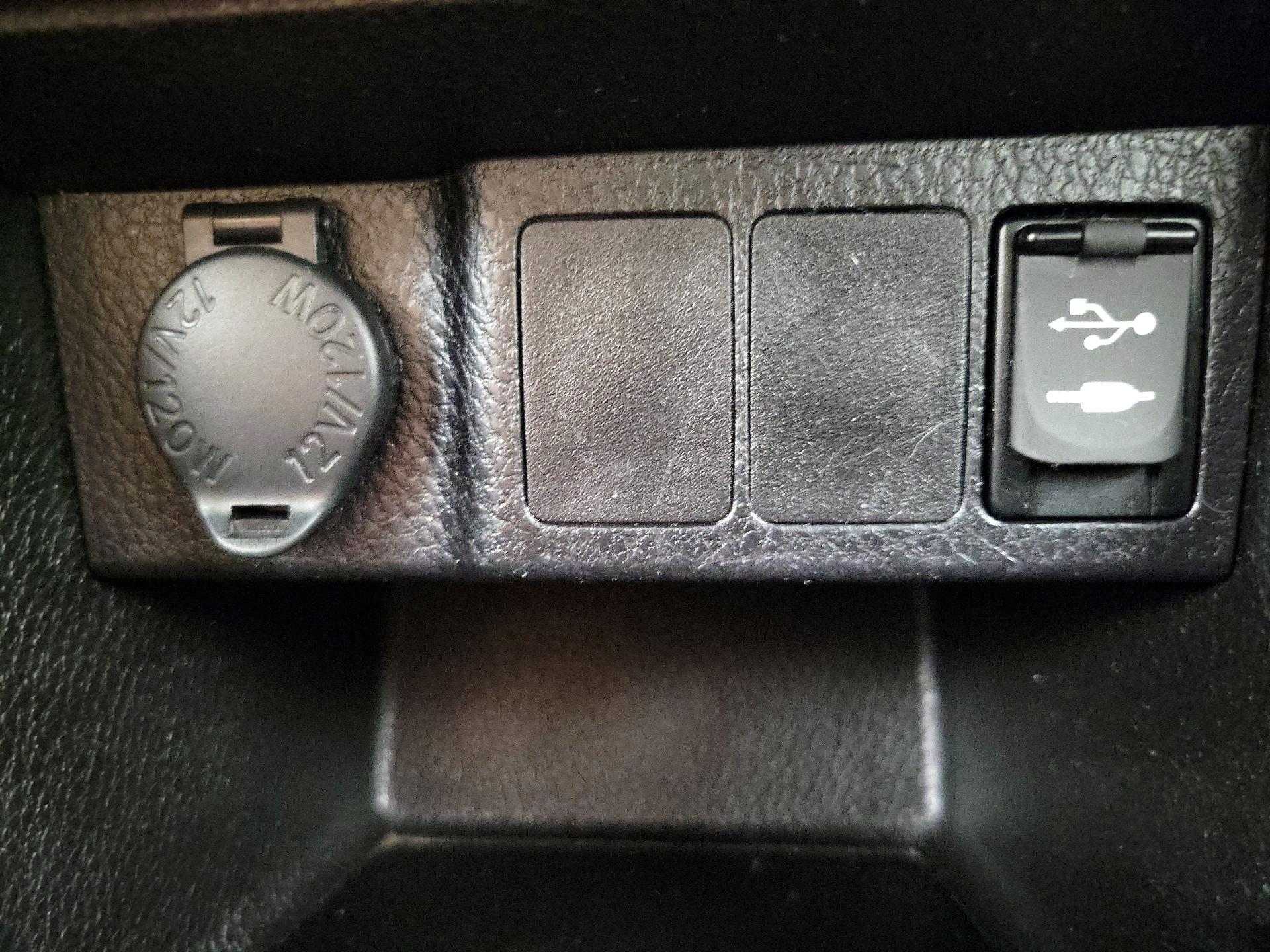 Thumbnail: 2019 Toyota Corolla - 18