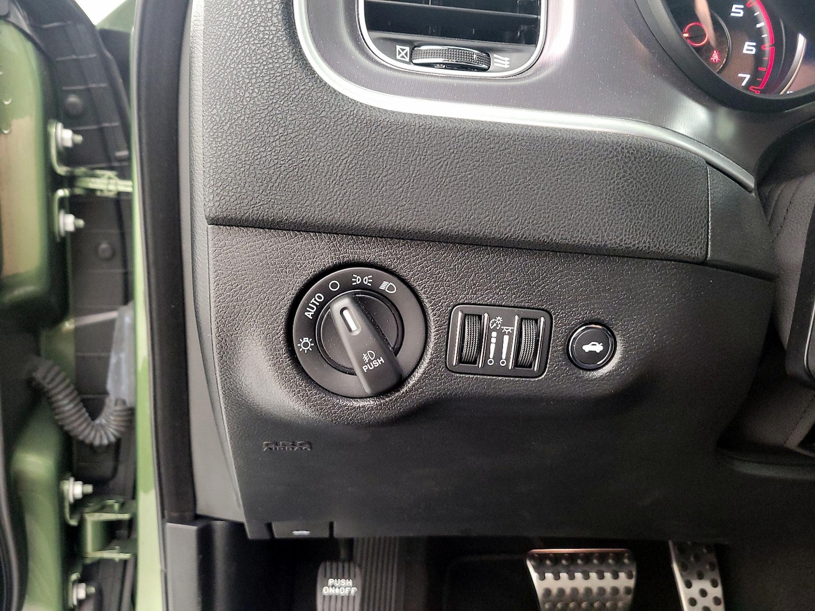 2020 Dodge Charger Scat Pack - Photo 14