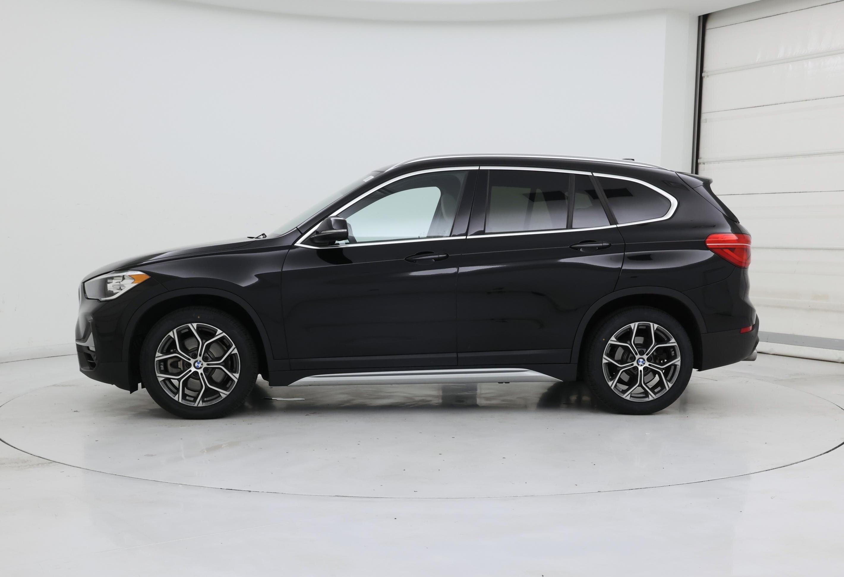 Thumbnail: 2020 BMW X1 - 3