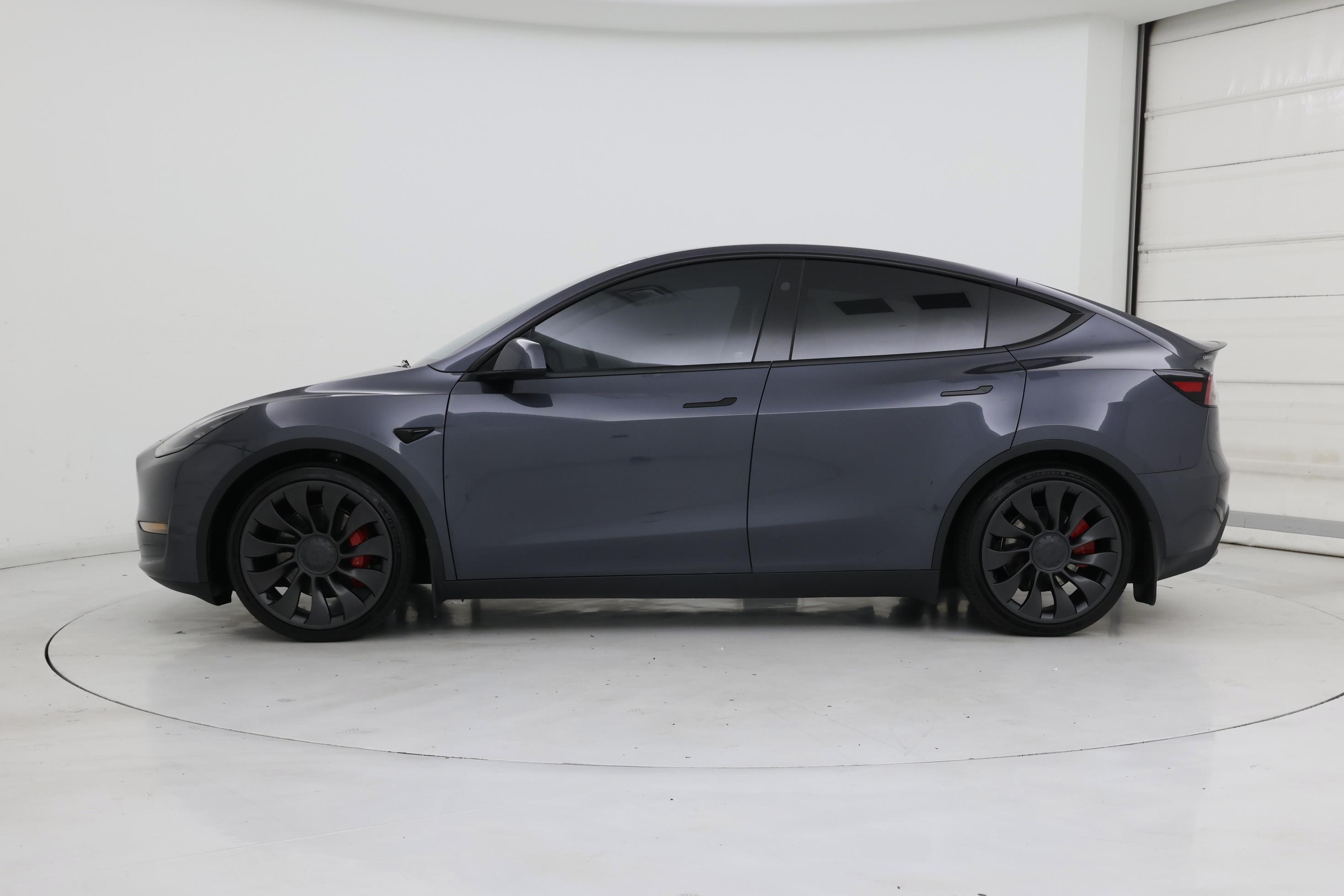 Thumbnail: 2023 Tesla Model Y - 3