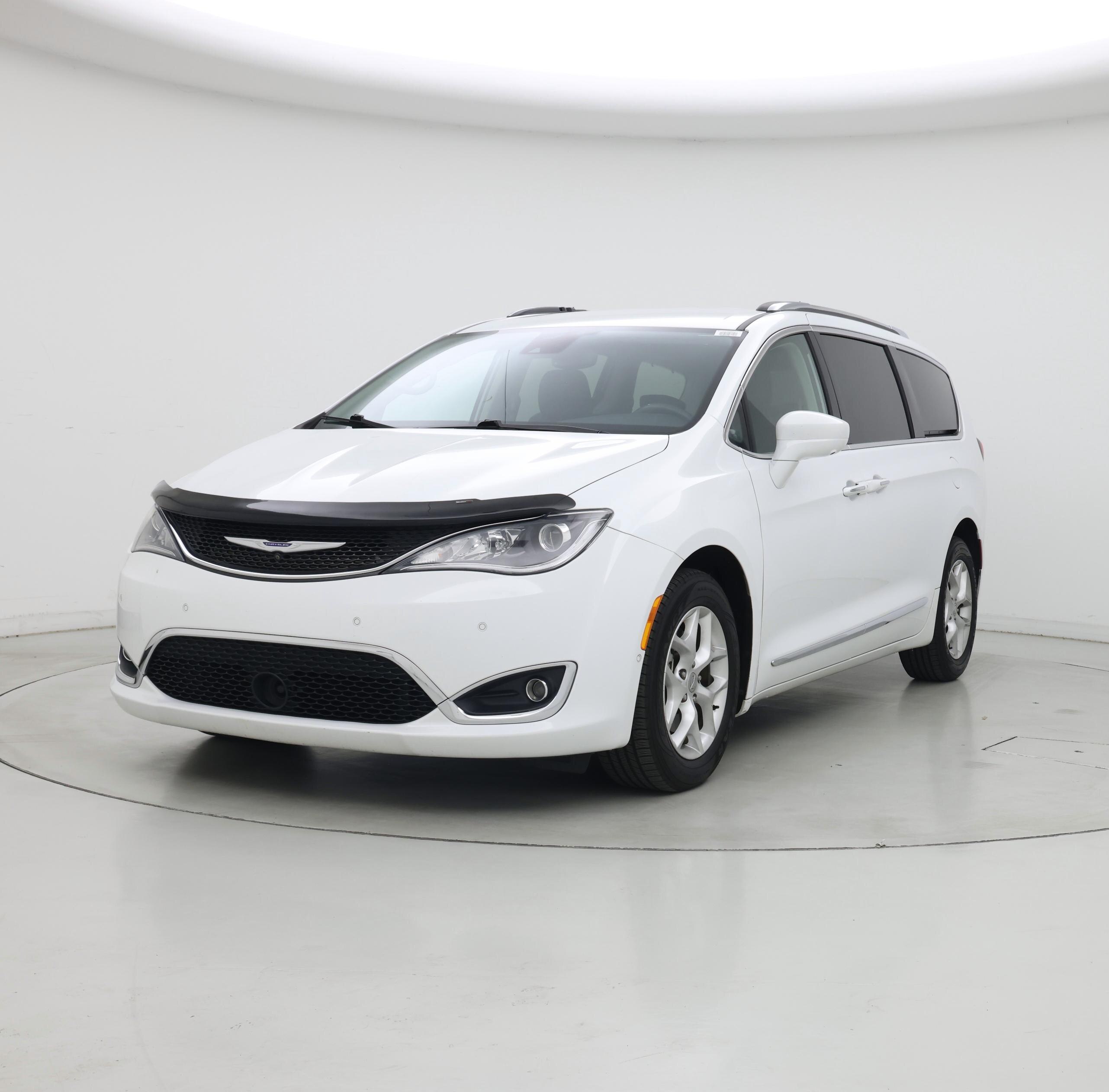 Thumbnail: 2020 Chrysler Pacifica - 4