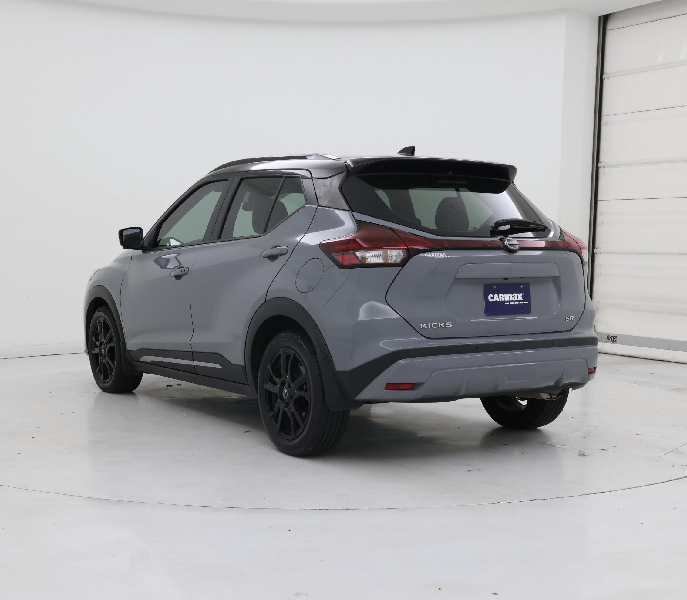 Thumbnail: 2023 Nissan Kicks - 2