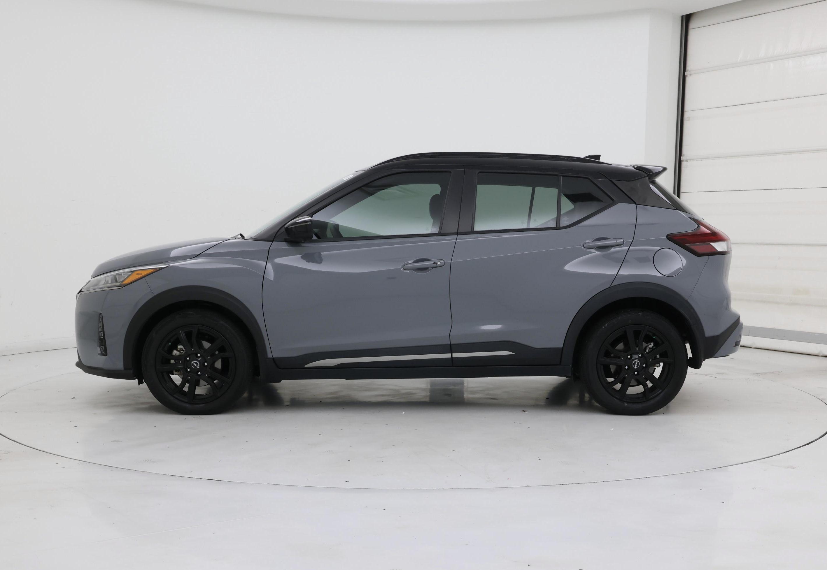 Thumbnail: 2023 Nissan Kicks - 3
