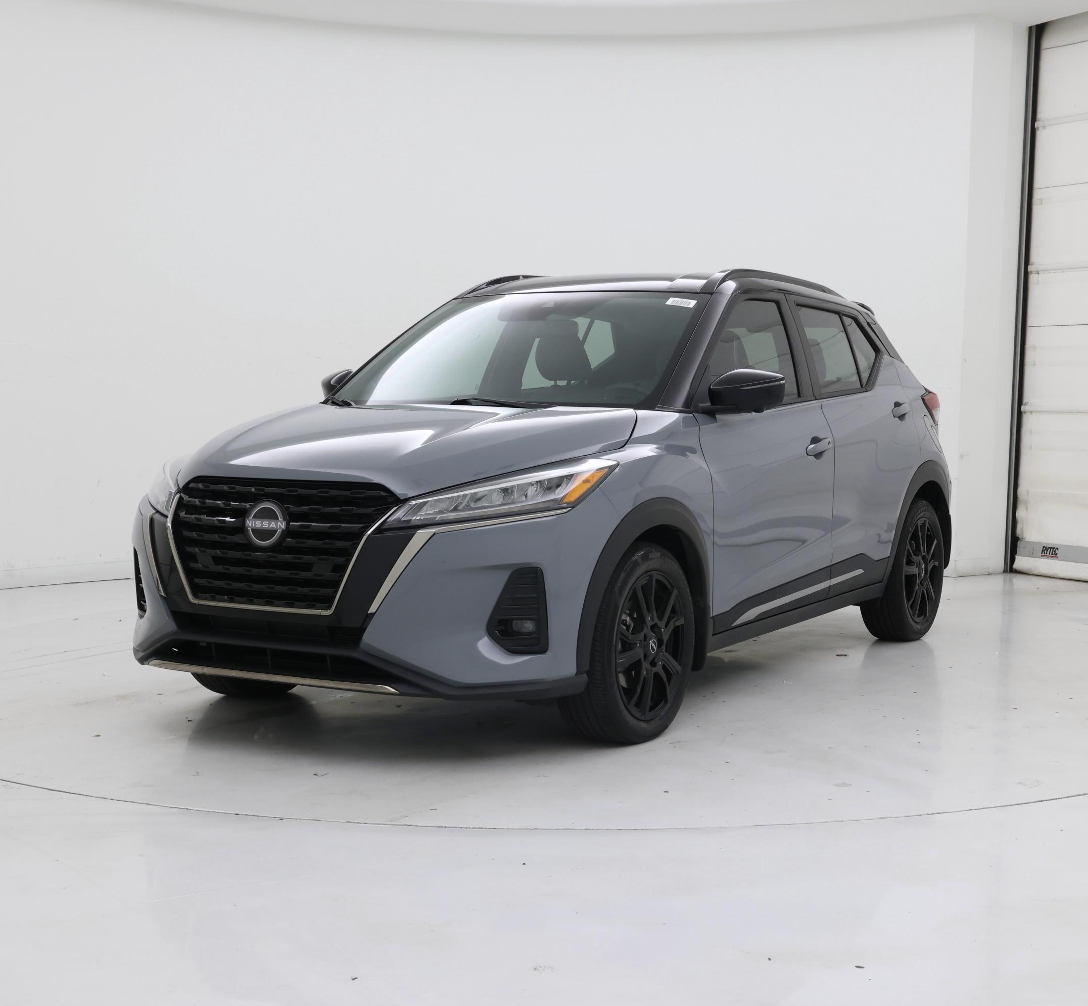Thumbnail: 2023 Nissan Kicks - 4