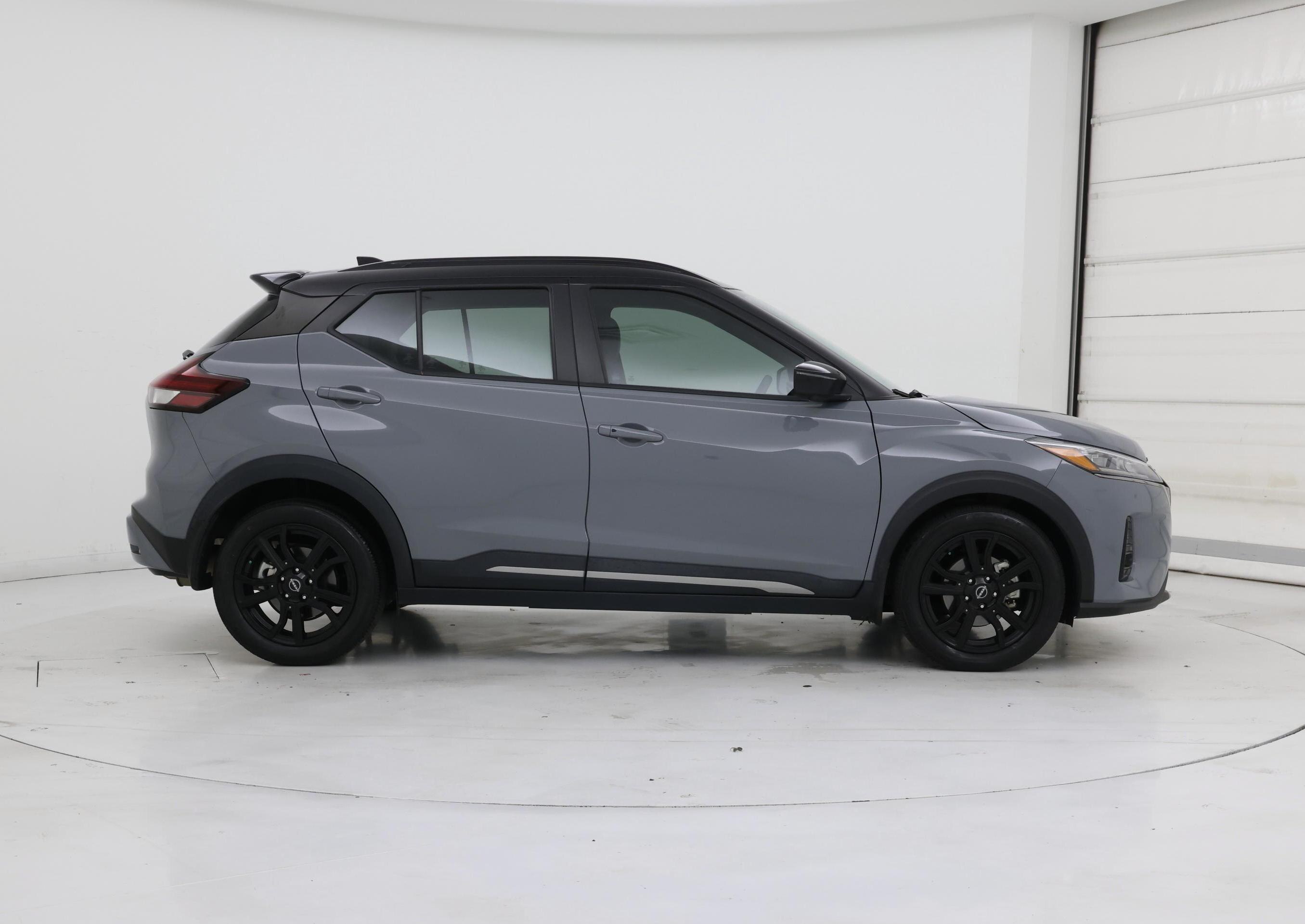 Thumbnail: 2023 Nissan Kicks - 7