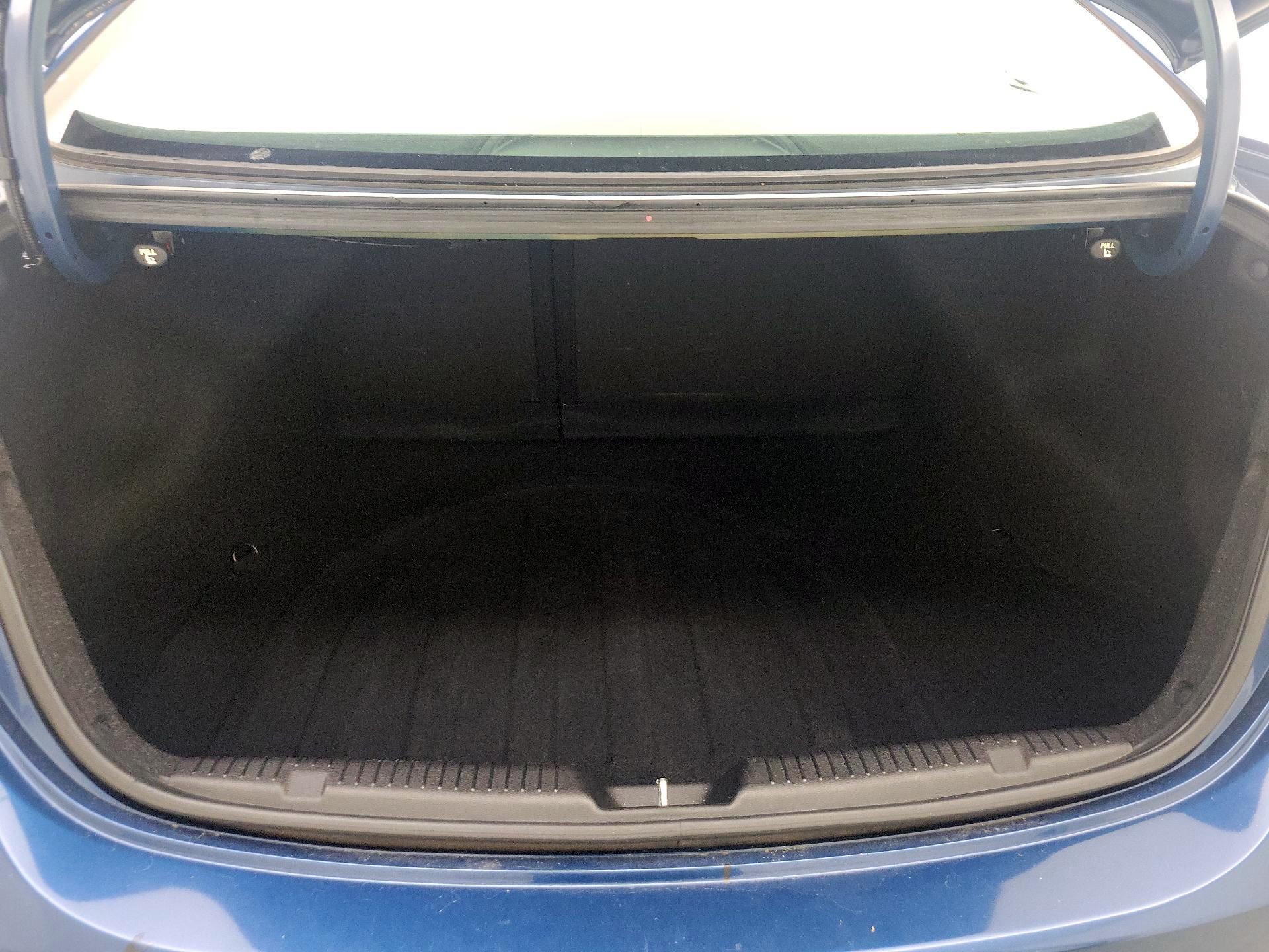 Thumbnail: 2014 Hyundai Elantra - 19