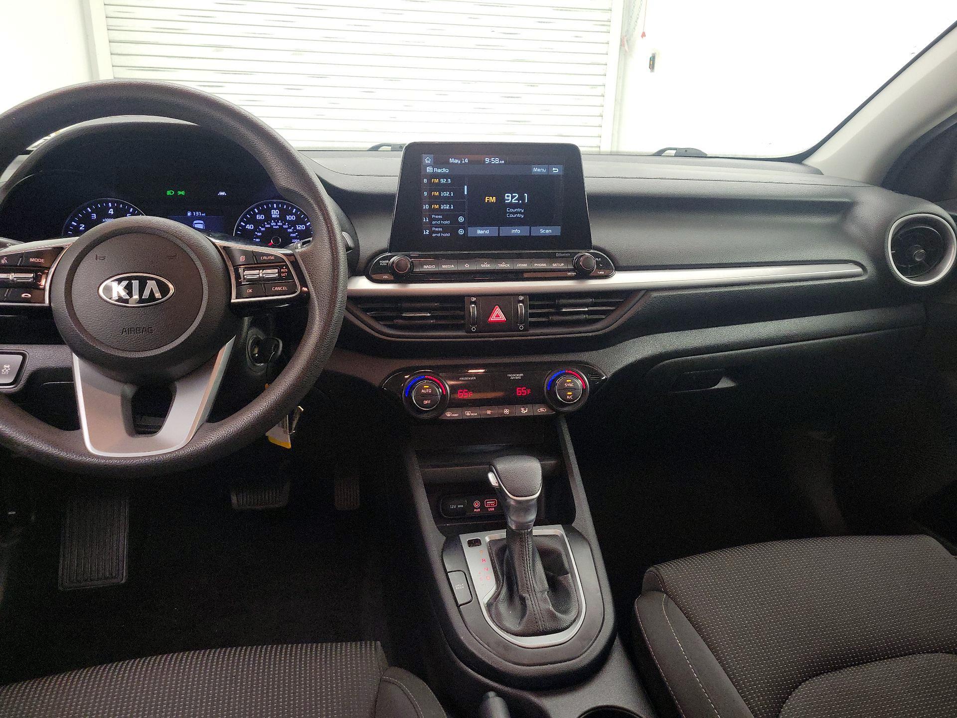 Thumbnail: 2019 Kia Forte - 9