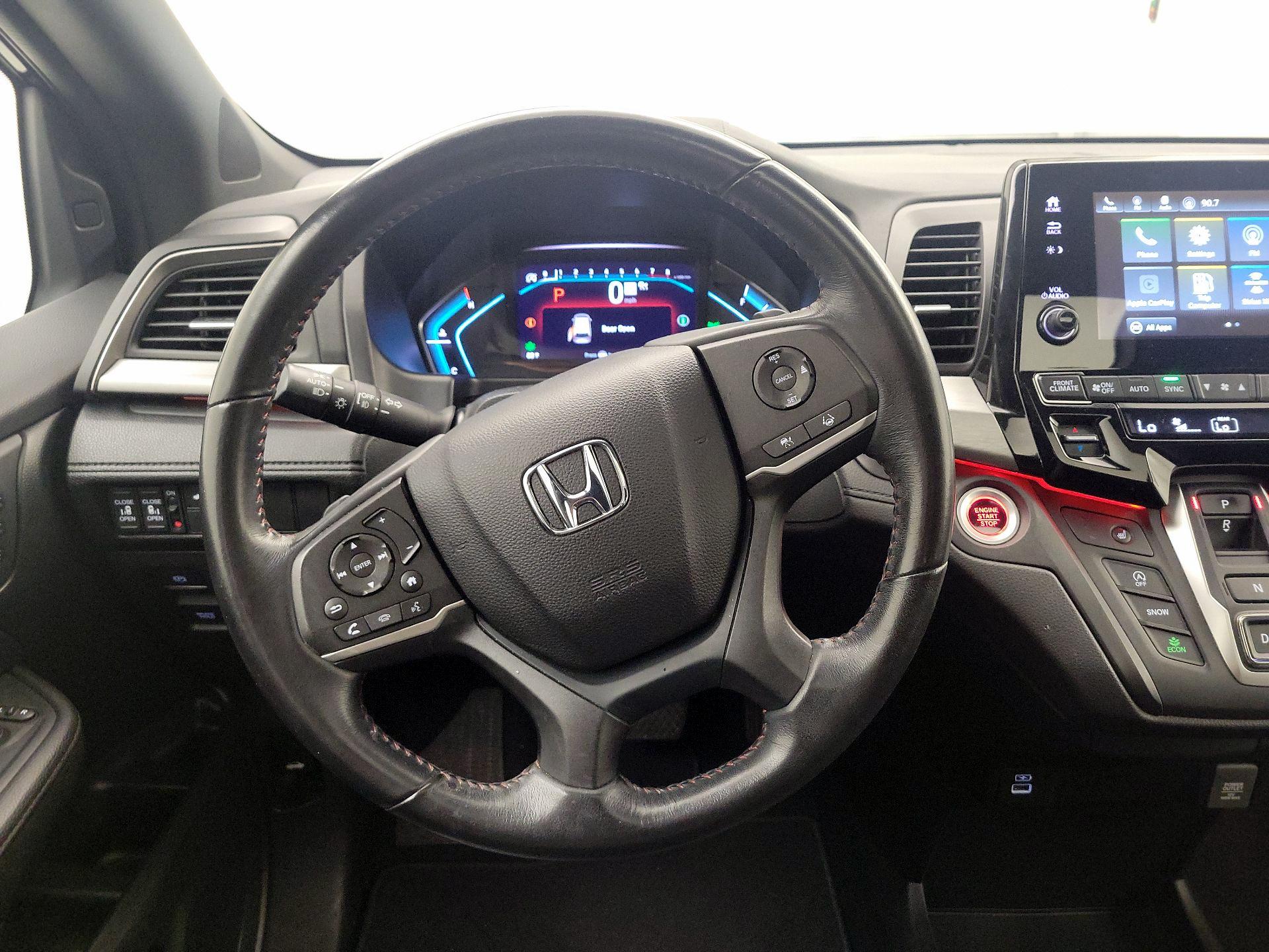 Thumbnail: 2023 Honda Odyssey - 10
