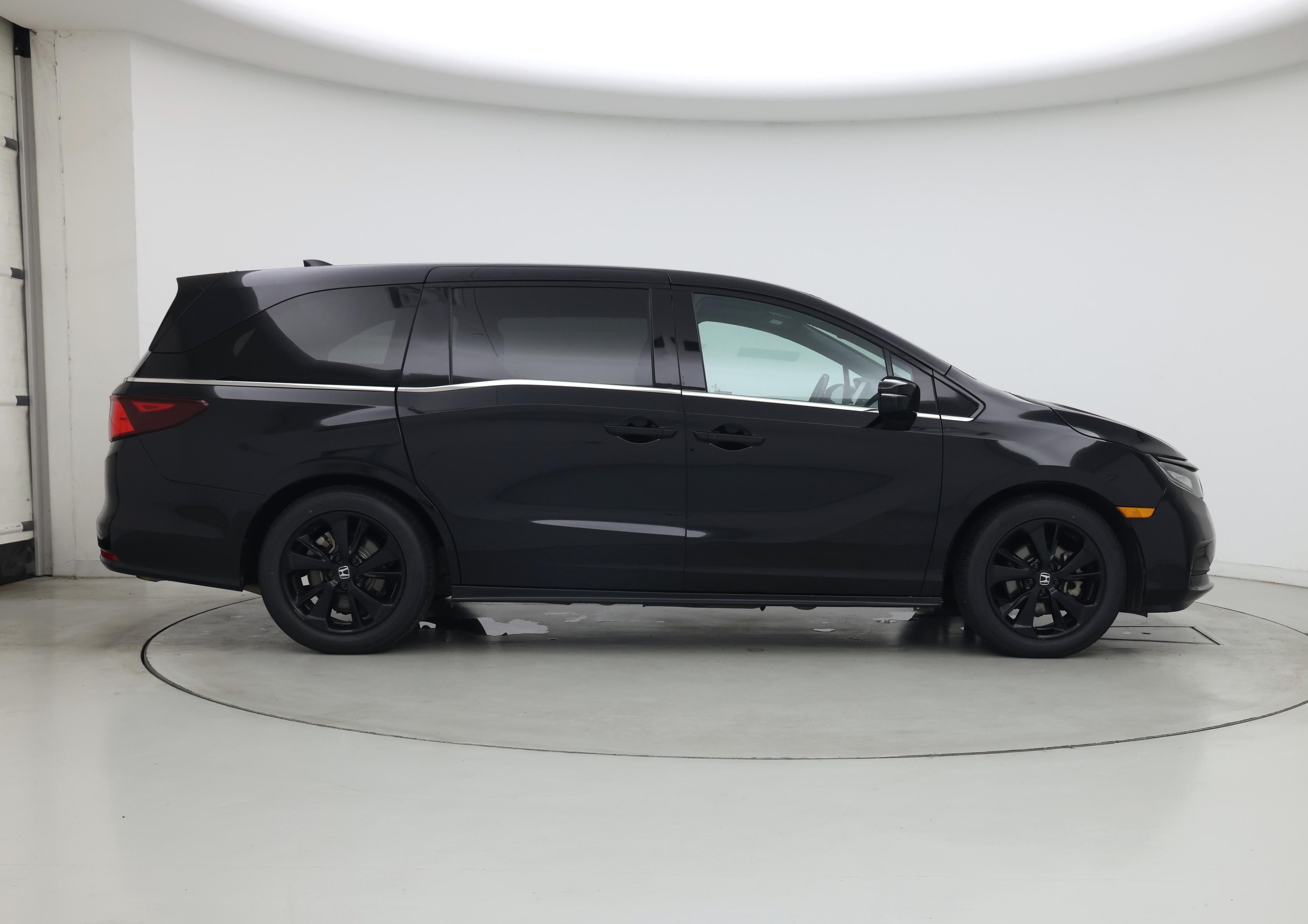Thumbnail: 2023 Honda Odyssey - 7
