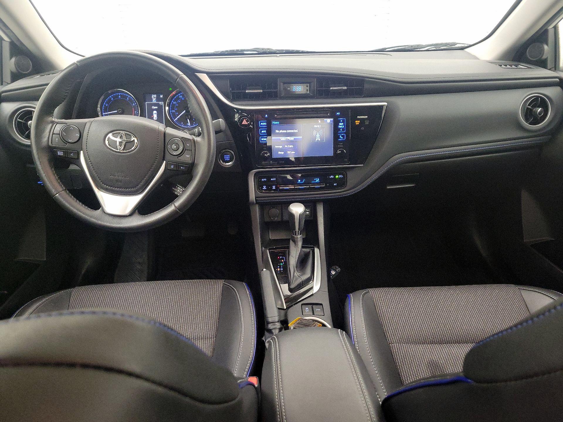 Thumbnail: 2017 Toyota Corolla - 9