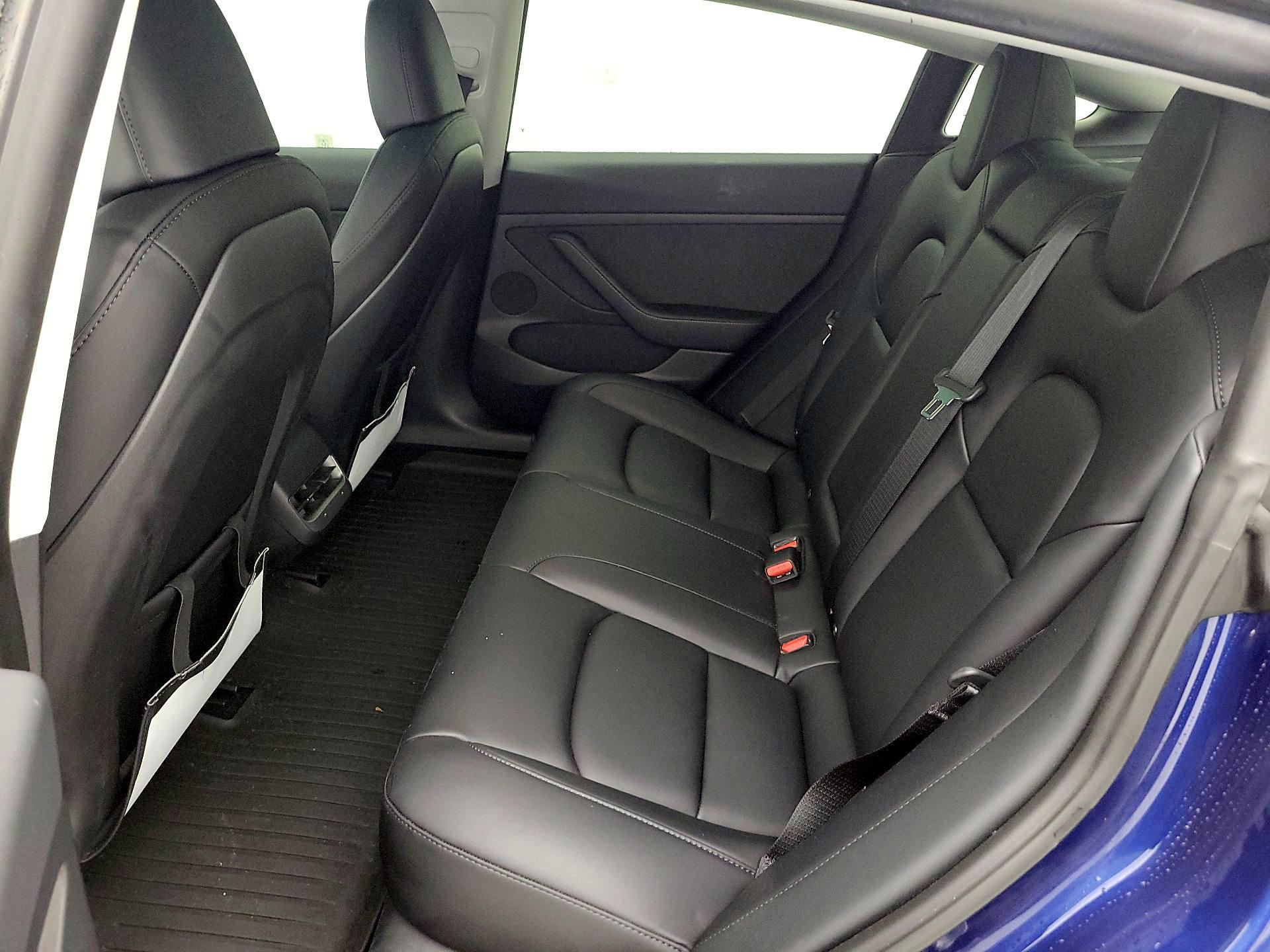 Thumbnail: 2023 Tesla Model 3 - 18