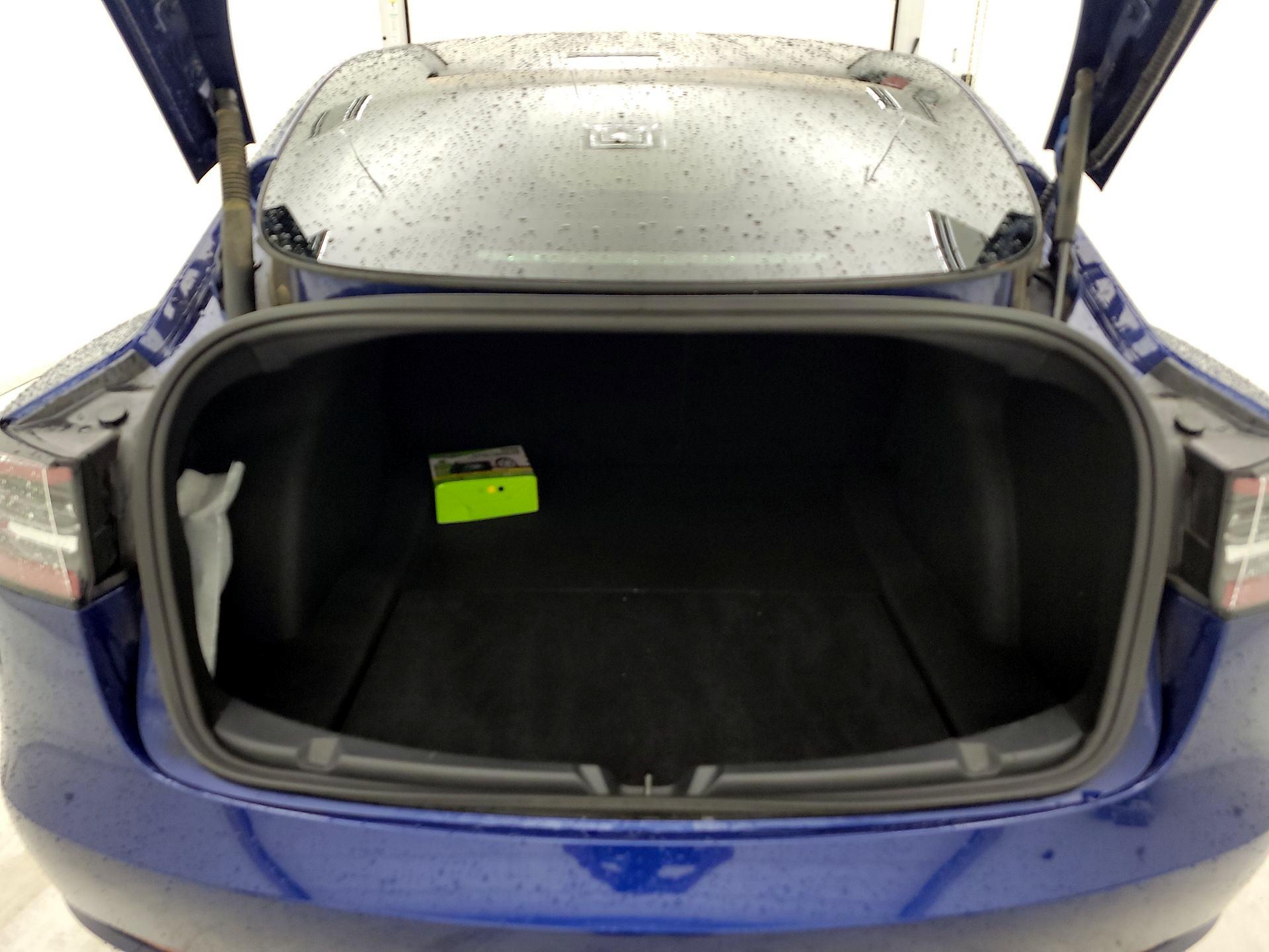 Thumbnail: 2023 Tesla Model 3 - 19
