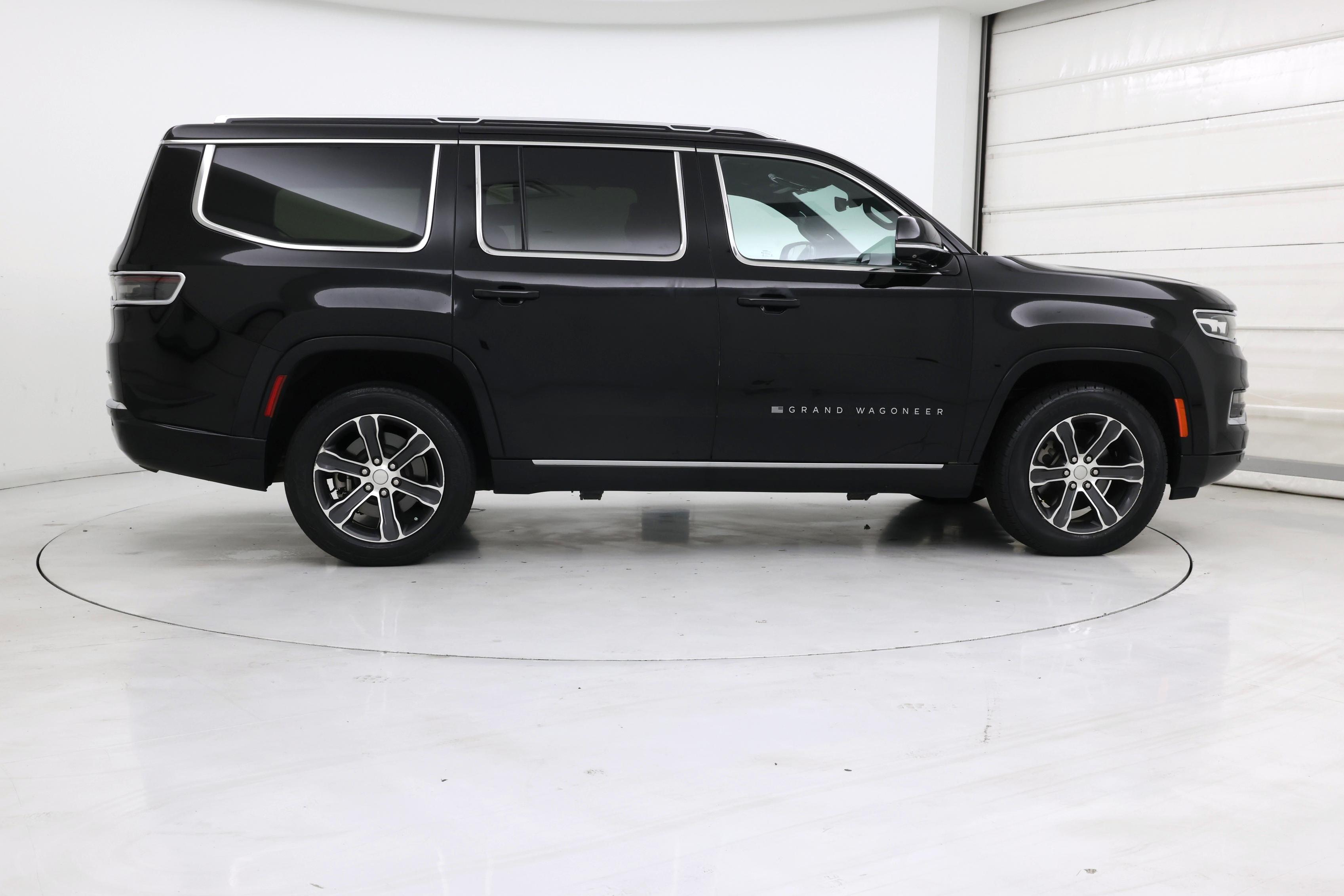 Thumbnail: 2022 Jeep Grand Wagoneer - 7