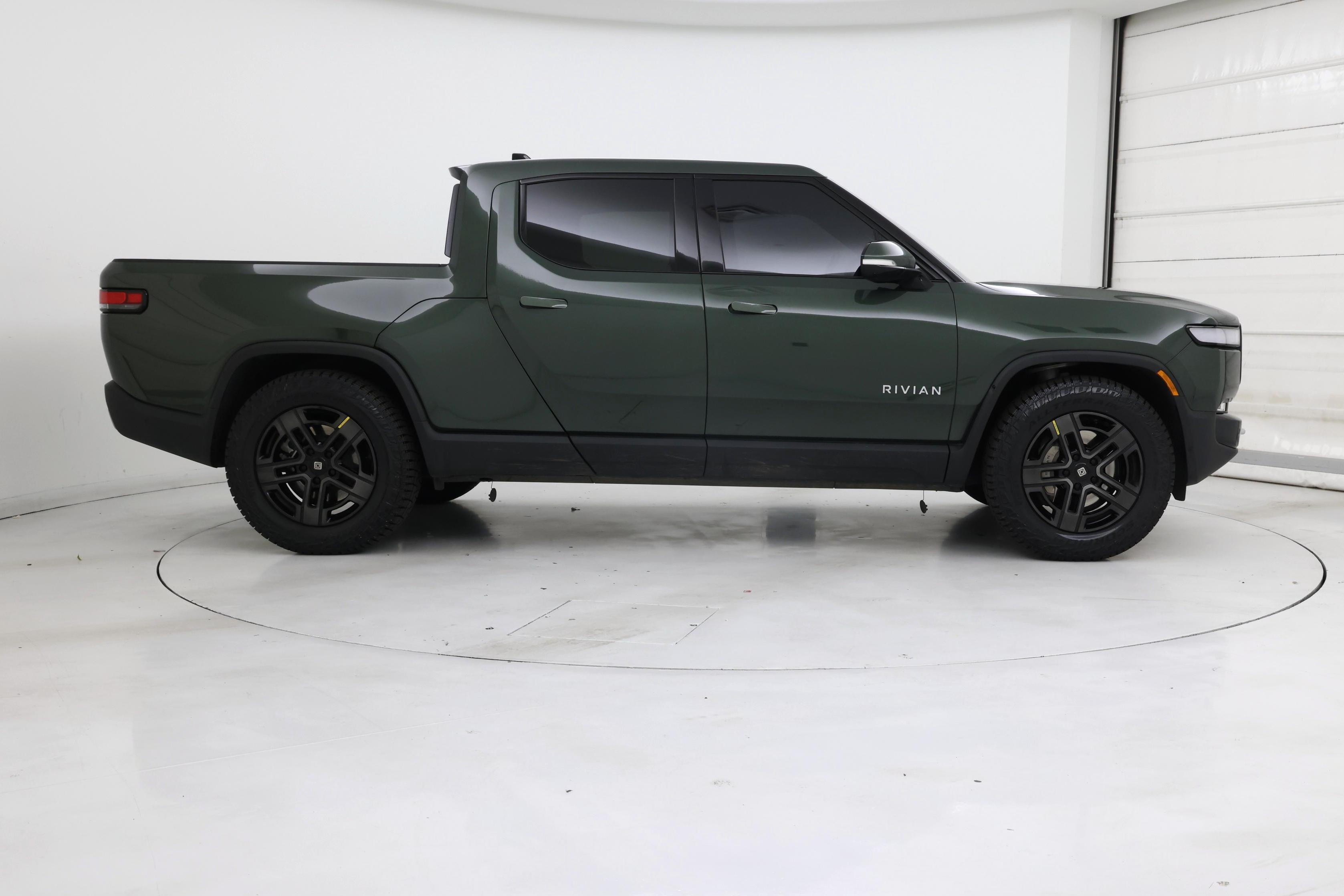 Thumbnail: 2023 Rivian R1T - 7