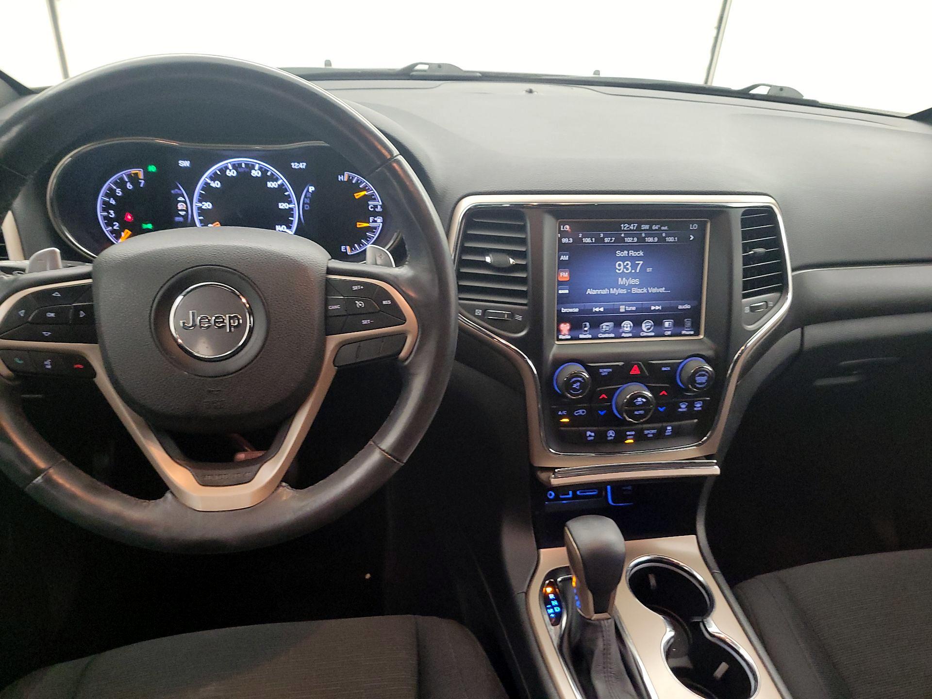 Thumbnail: 2017 Jeep Grand Cherokee - 9