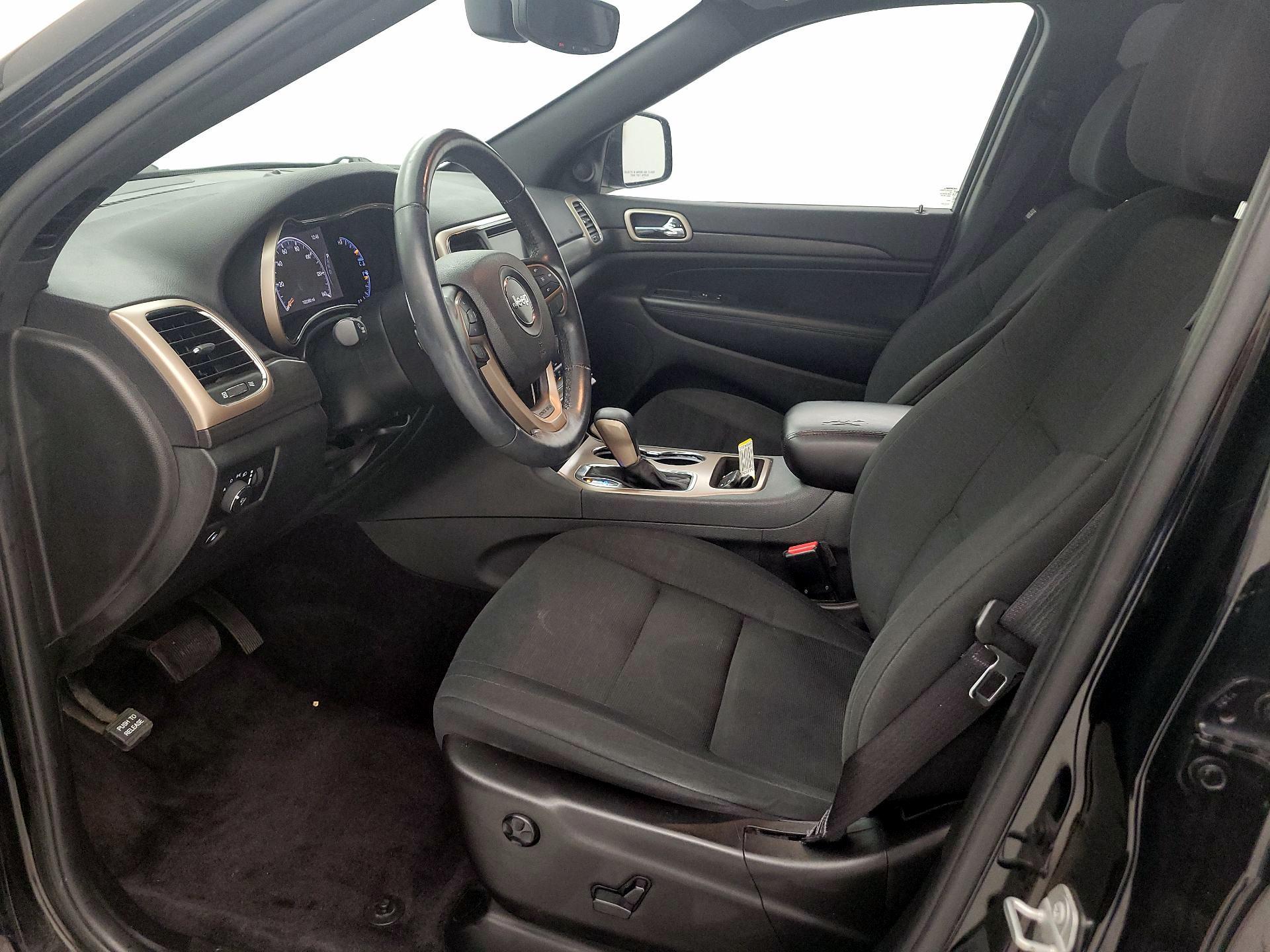 Thumbnail: 2017 Jeep Grand Cherokee - 11
