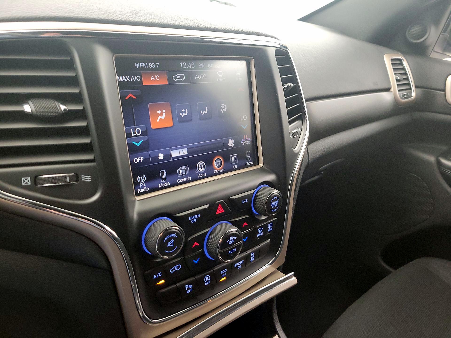 Thumbnail: 2017 Jeep Grand Cherokee - 16