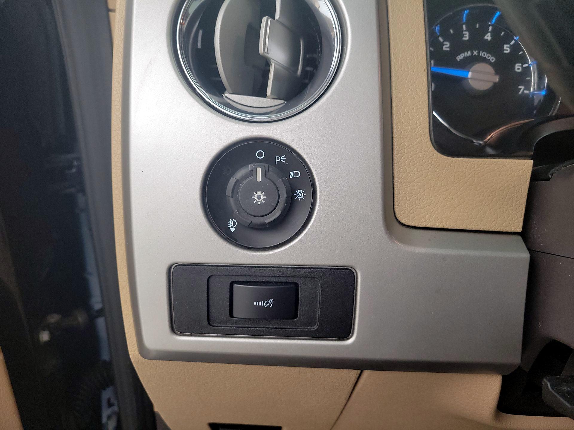 Thumbnail: 2014 Ford F-150 - 13
