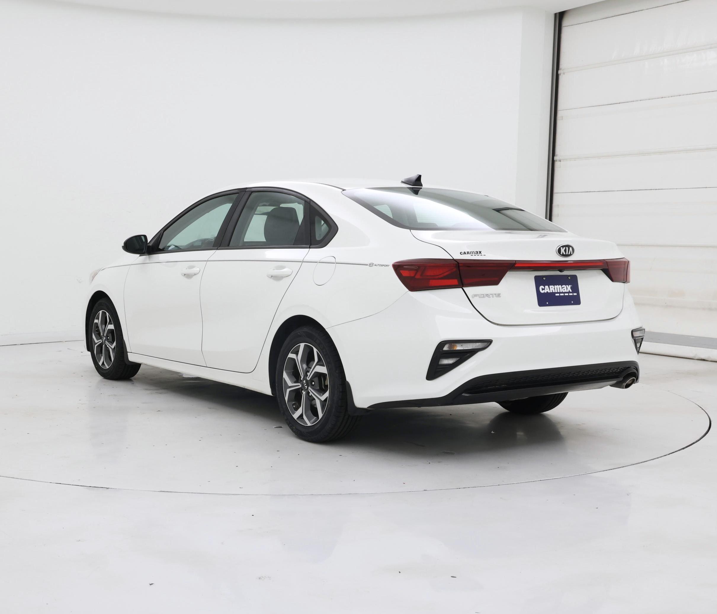 Thumbnail: 2019 Kia Forte - 2