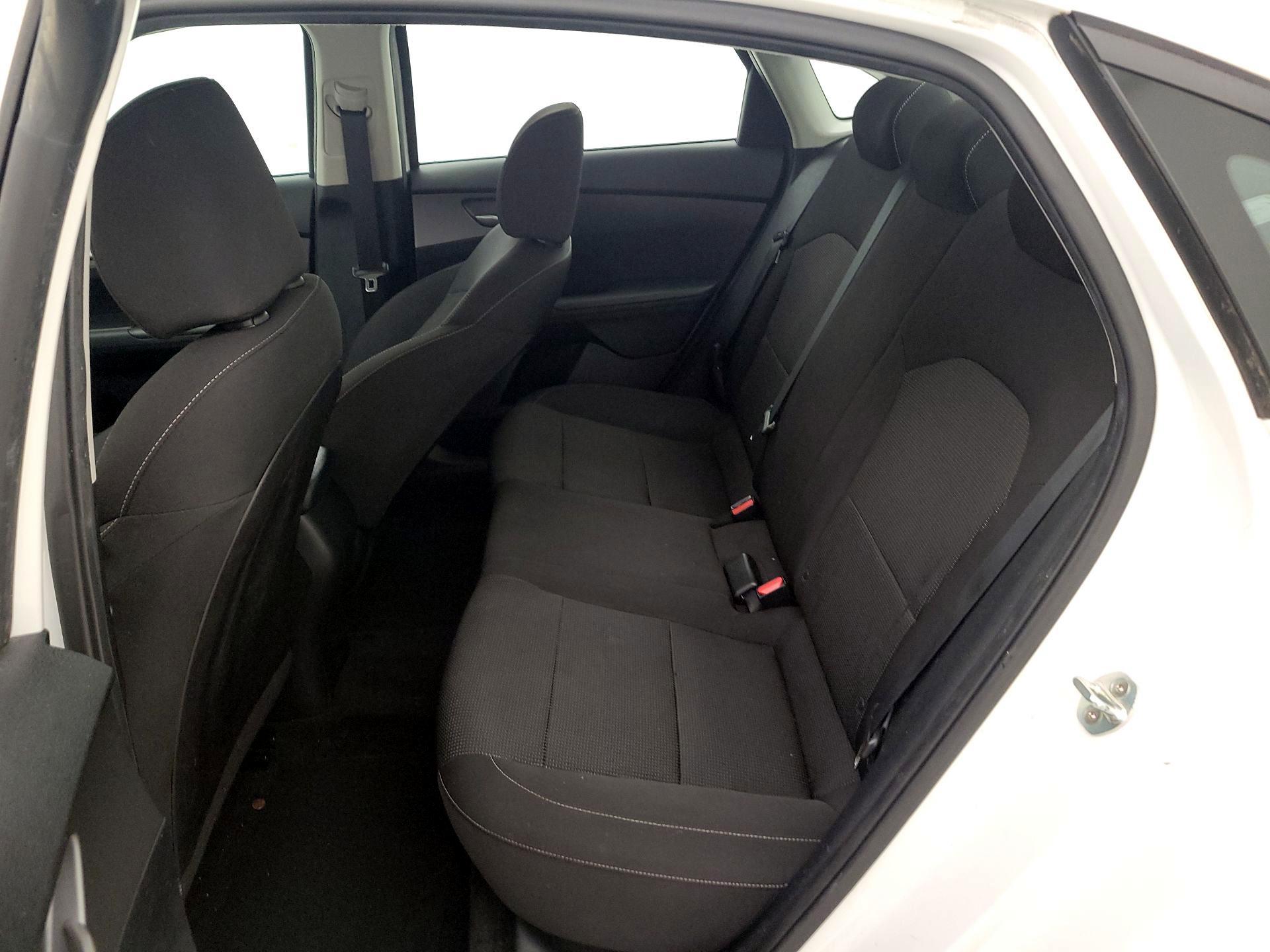 Thumbnail: 2019 Kia Forte - 19