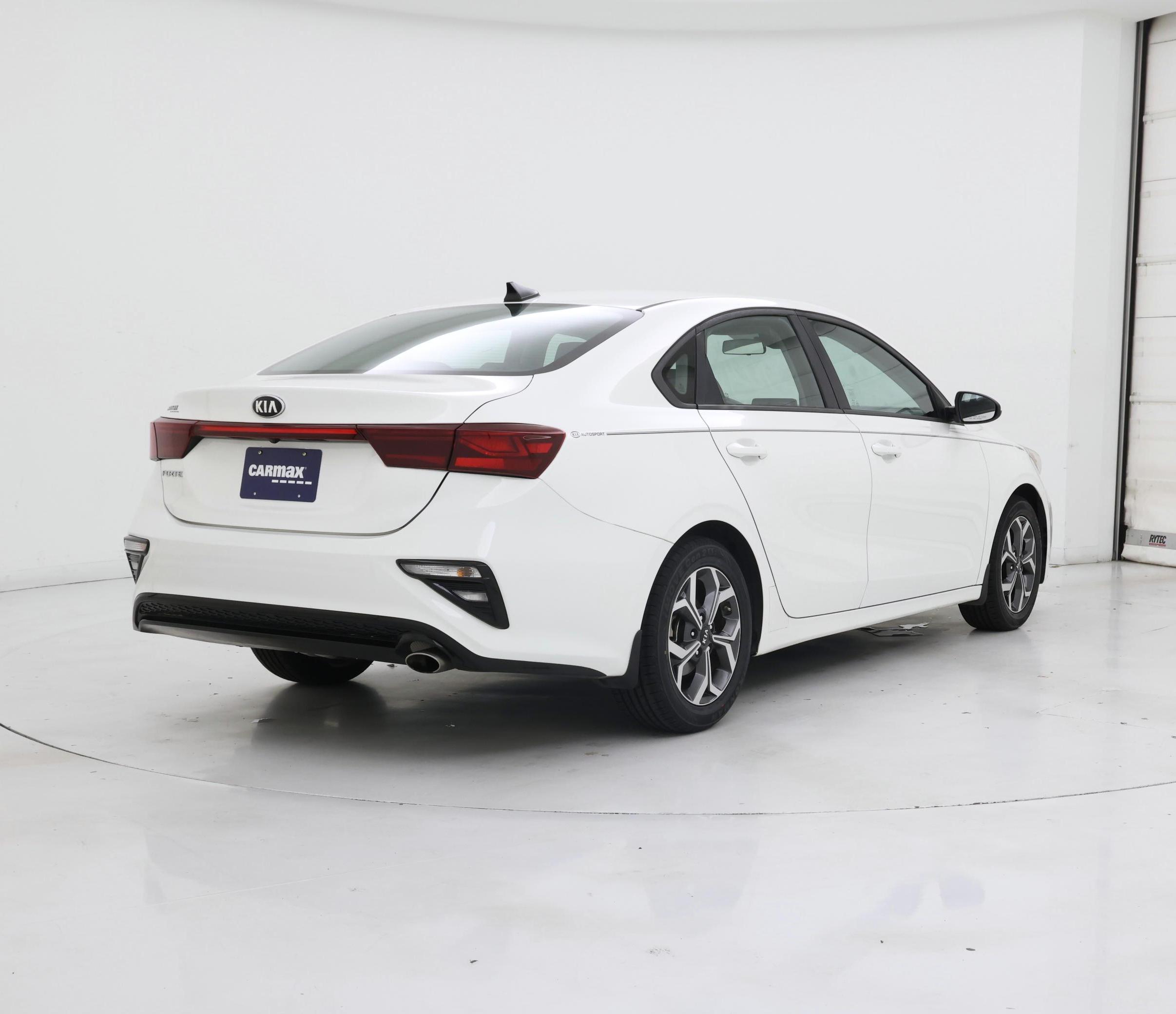 Thumbnail: 2019 Kia Forte - 8