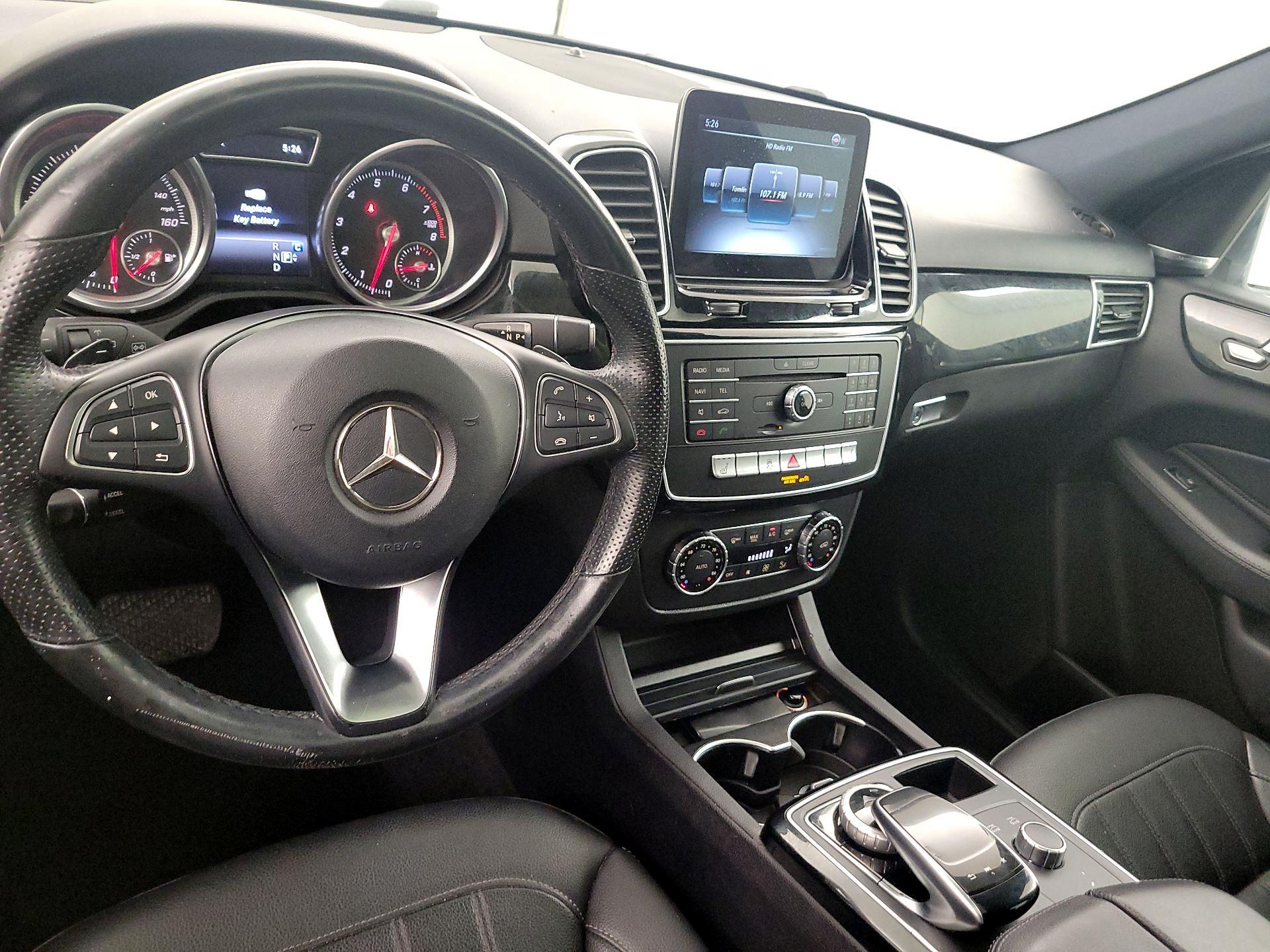 Thumbnail: 2017 Mercedes-Benz GLE - 9
