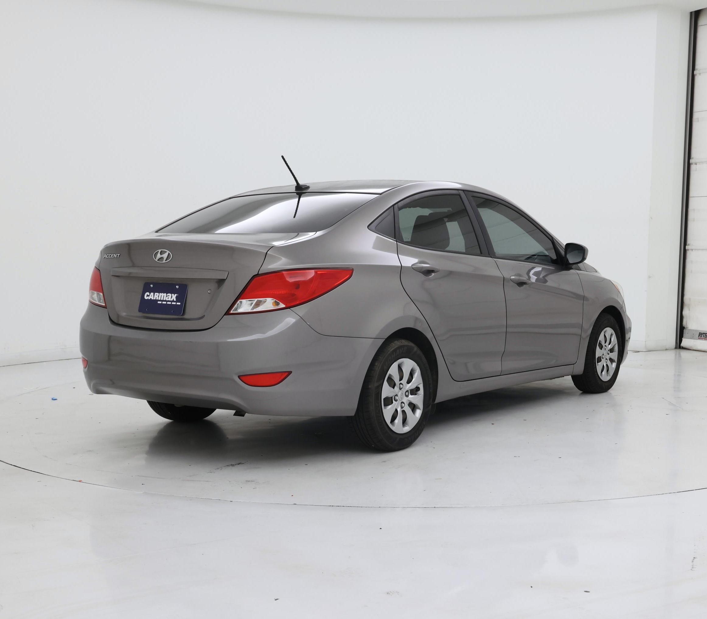 Thumbnail: 2017 Hyundai Accent - 8