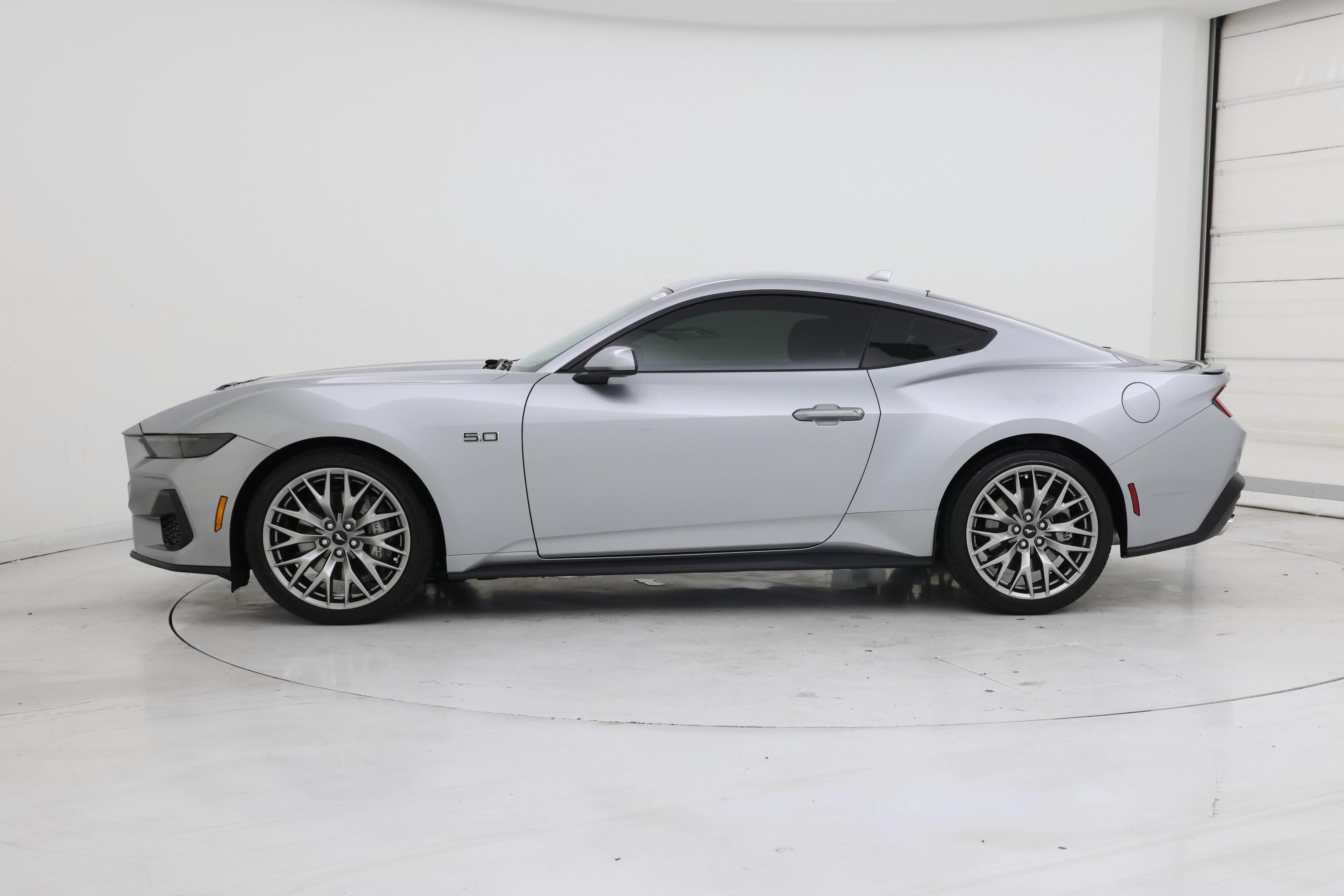 Thumbnail: 2026 Ford Mustang - 3
