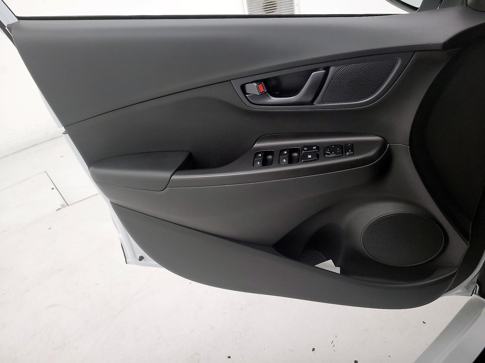 Thumbnail: 2023 Hyundai Kona - 12