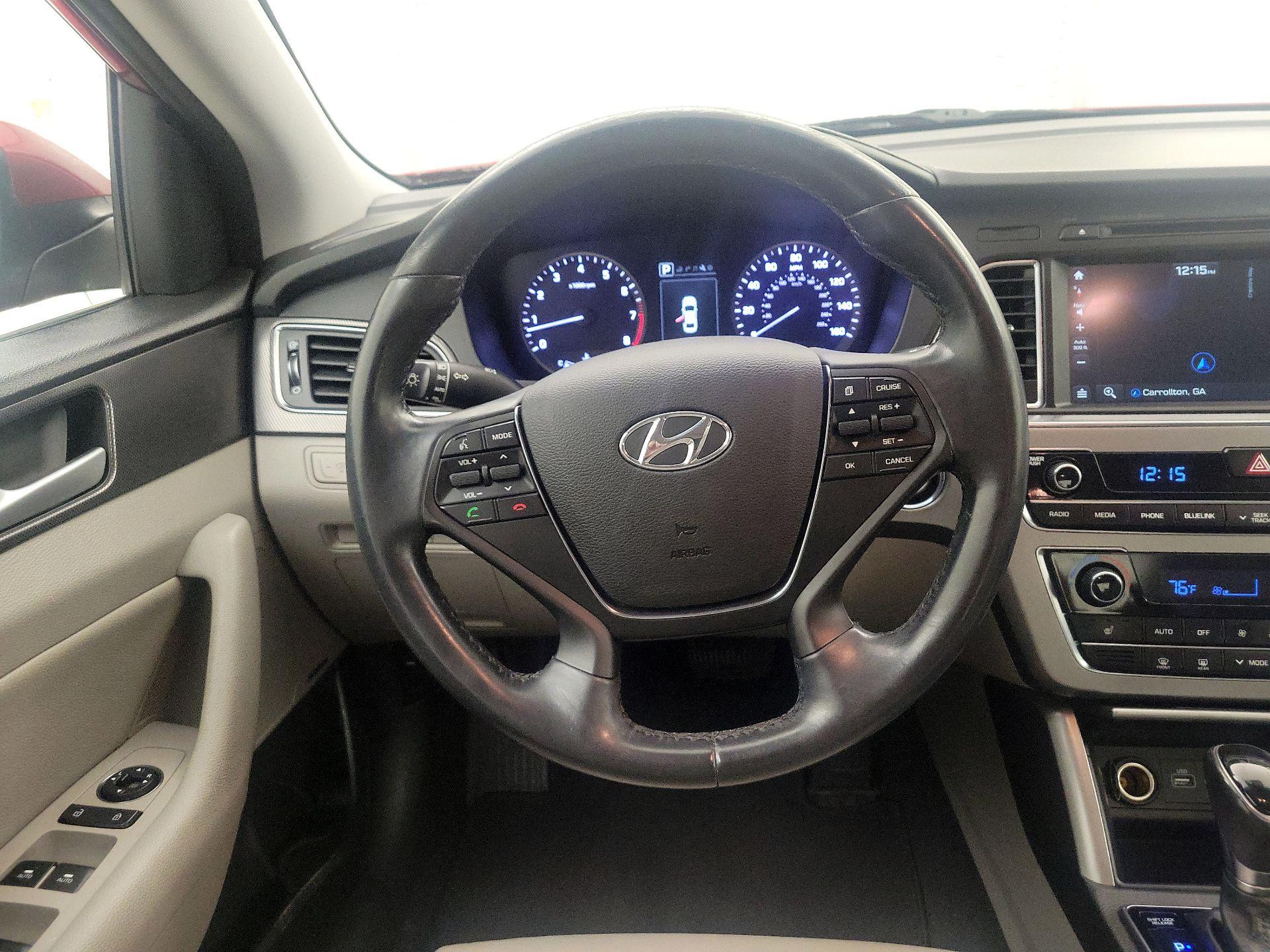 Thumbnail: 2015 Hyundai Sonata - 10