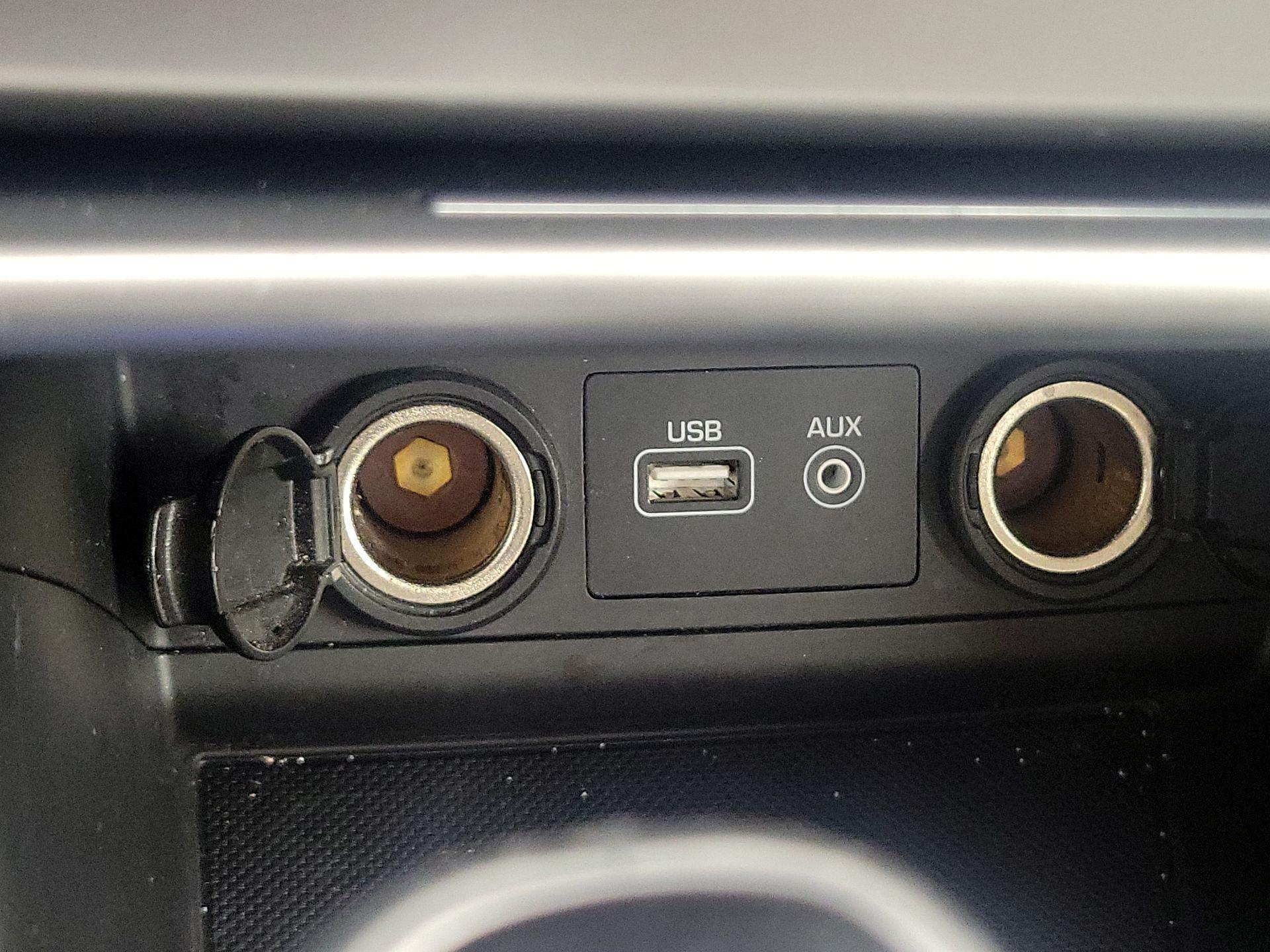 Thumbnail: 2015 Hyundai Sonata - 19