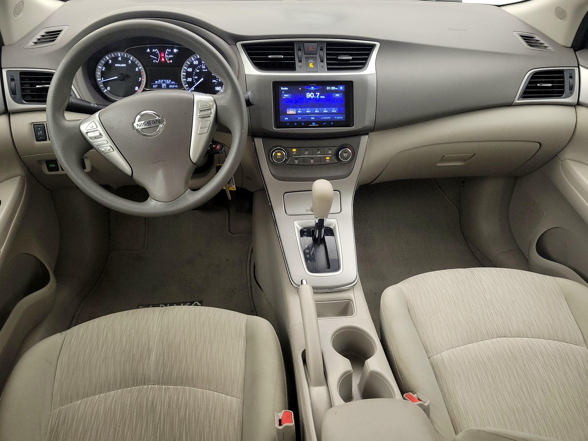 Thumbnail: 2014 Nissan Sentra - 9