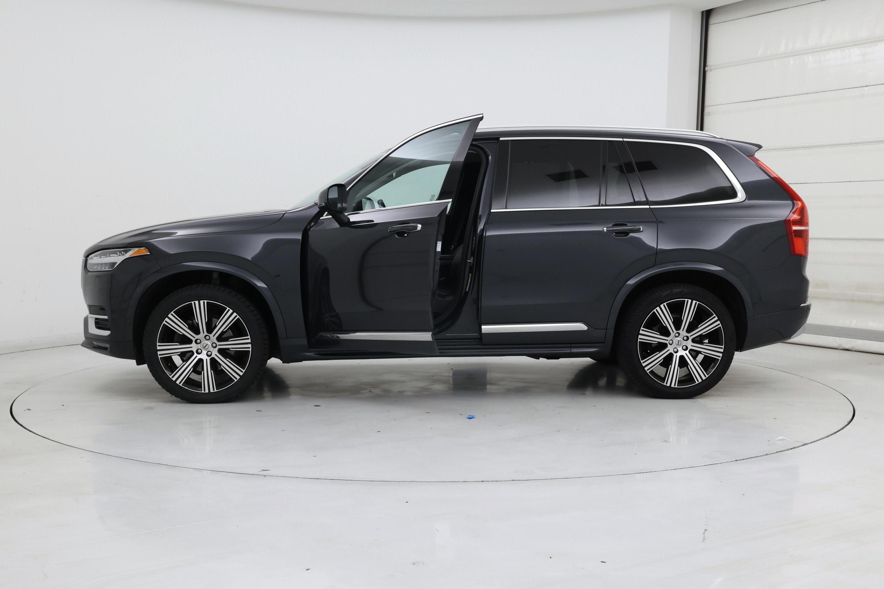 Thumbnail: 2022 Volvo XC90 - 3