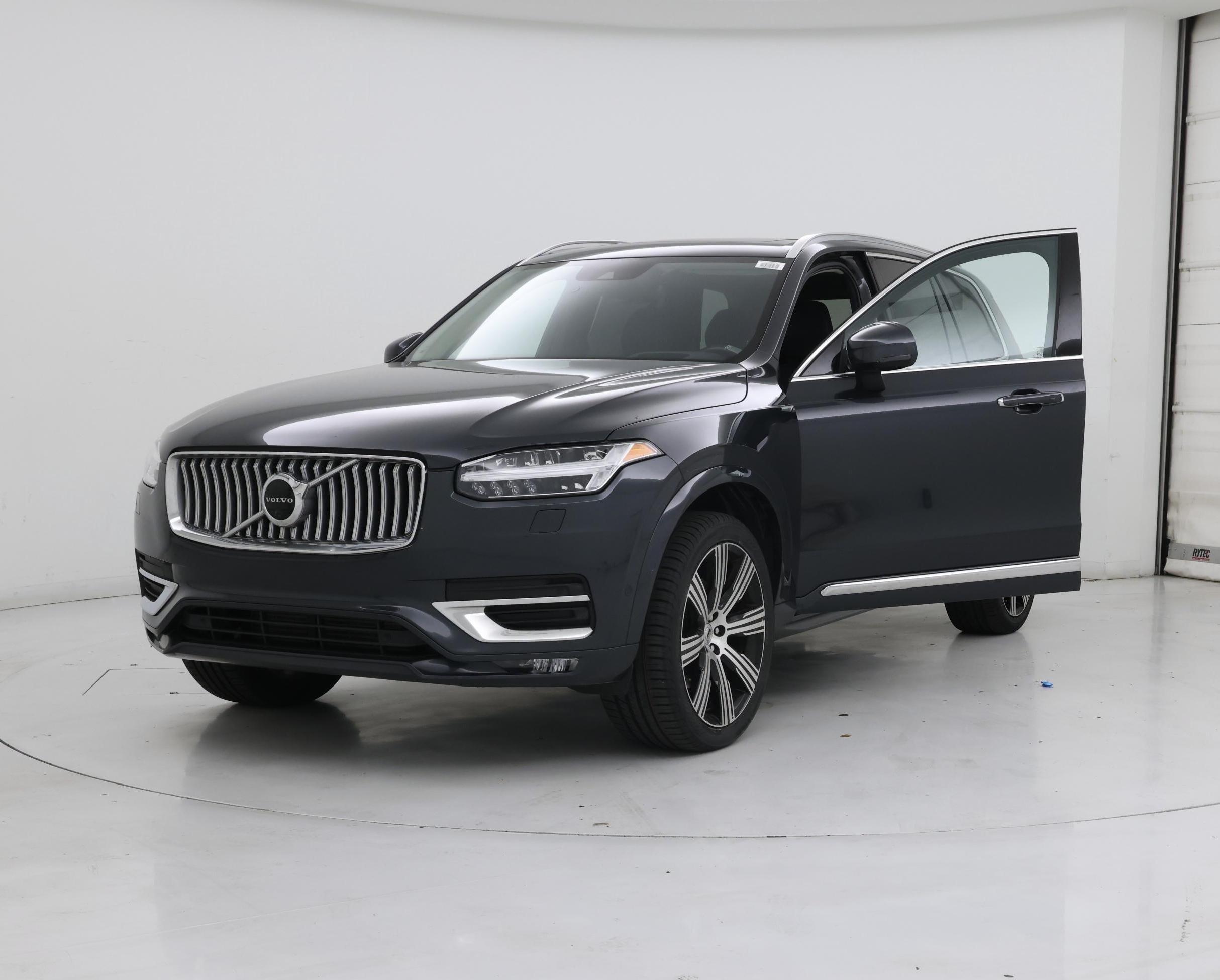 Thumbnail: 2022 Volvo XC90 - 4