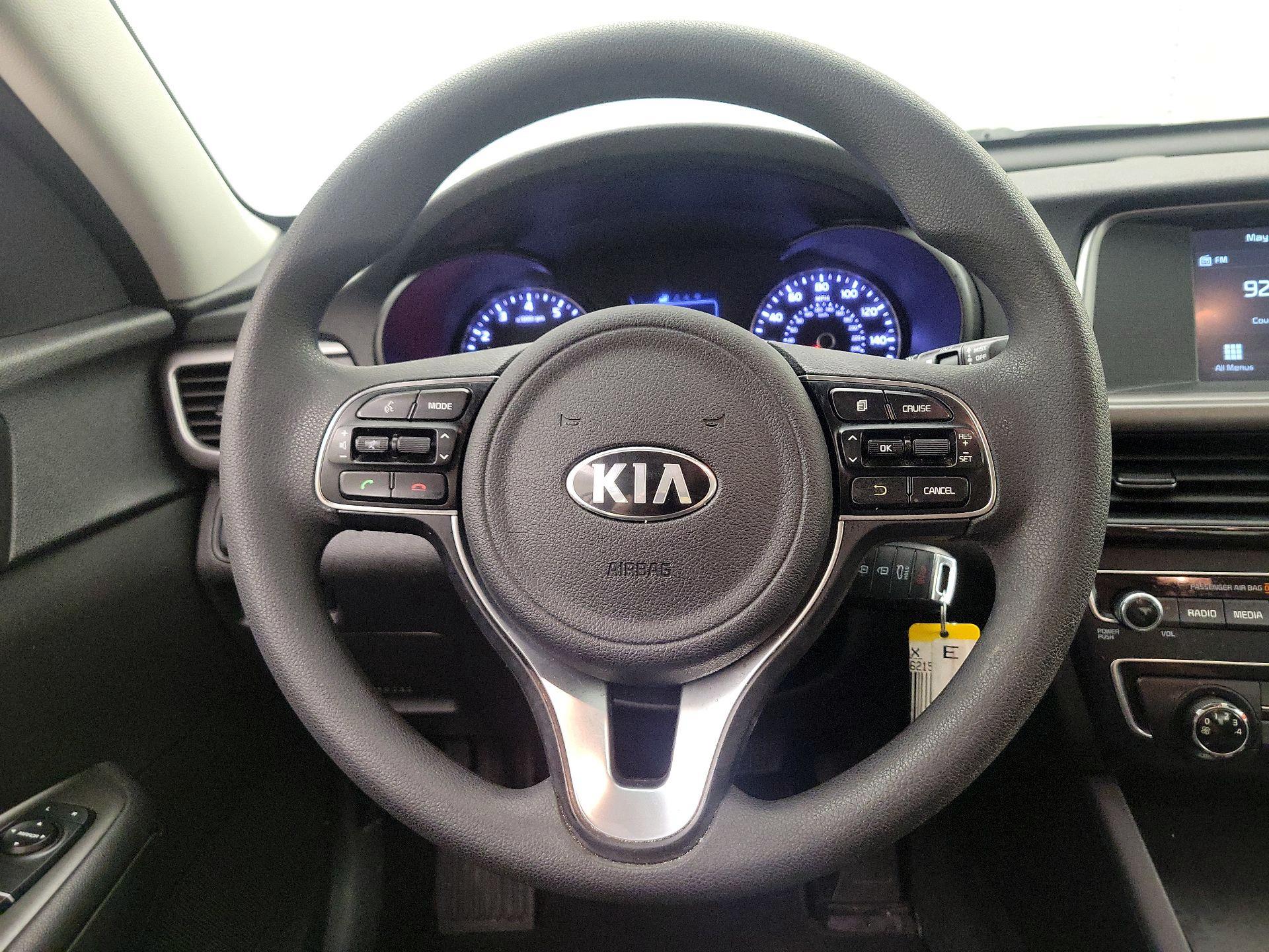 Thumbnail: 2018 Kia Optima - 10