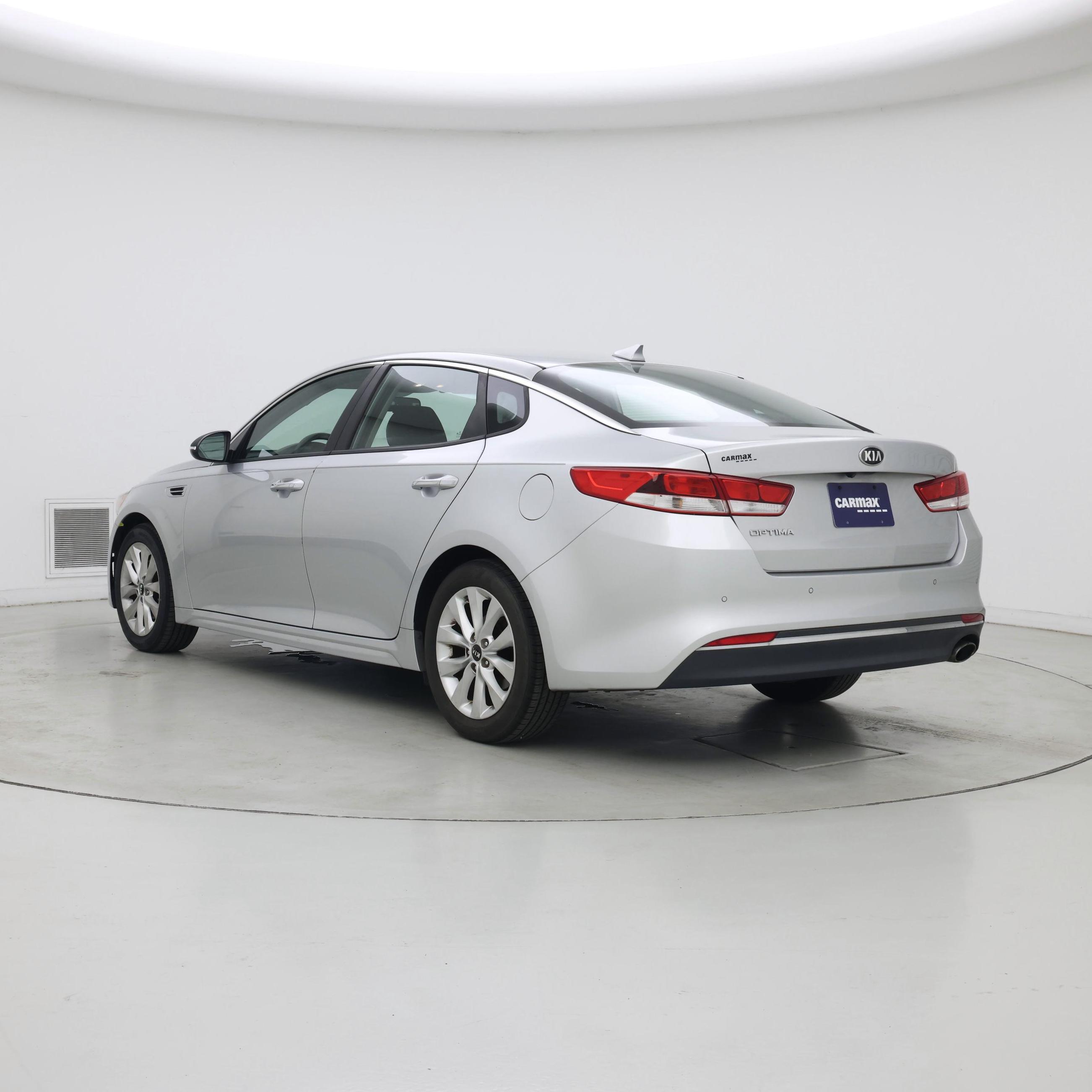 Thumbnail: 2018 Kia Optima - 2